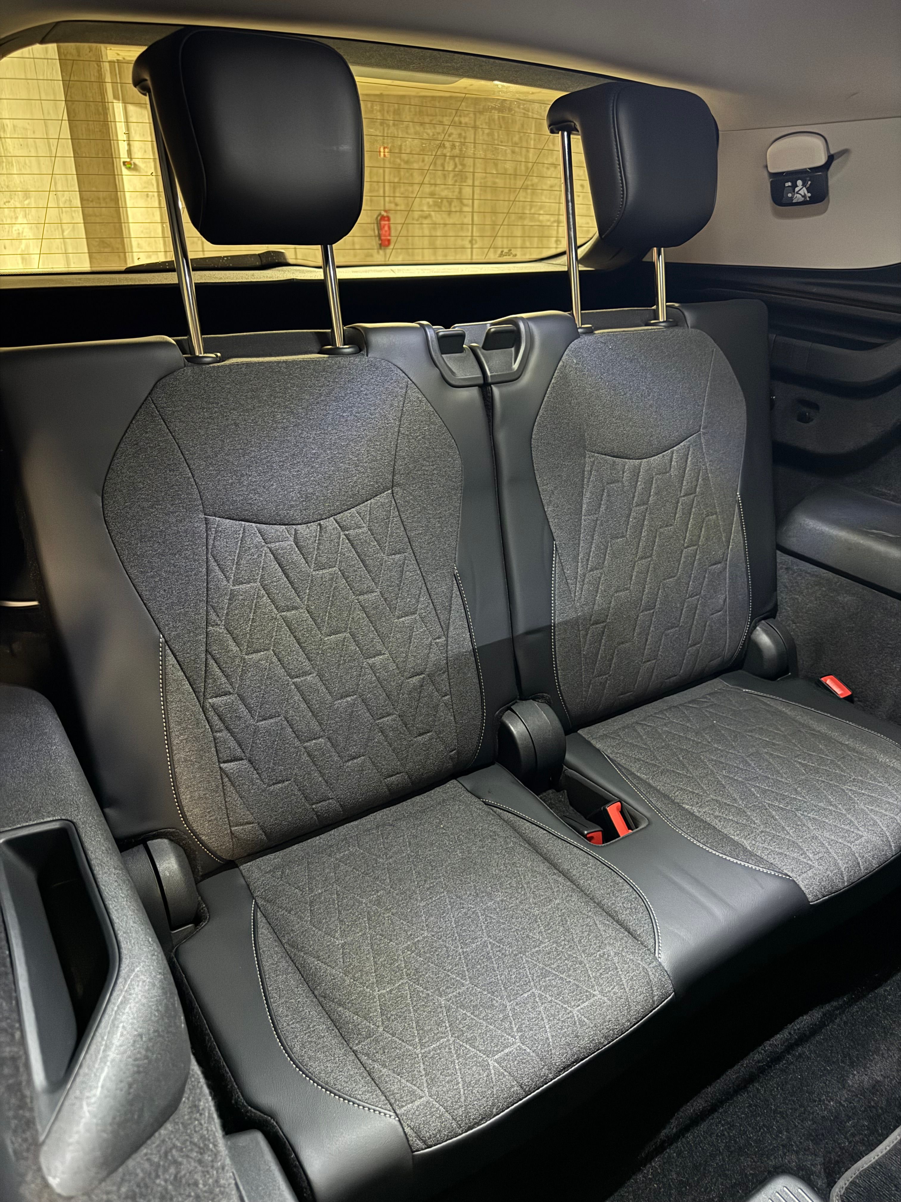 Volkswagen Tayron, eTSI - 7Míst/Tažné/HD-Matrix/ - fotka 2