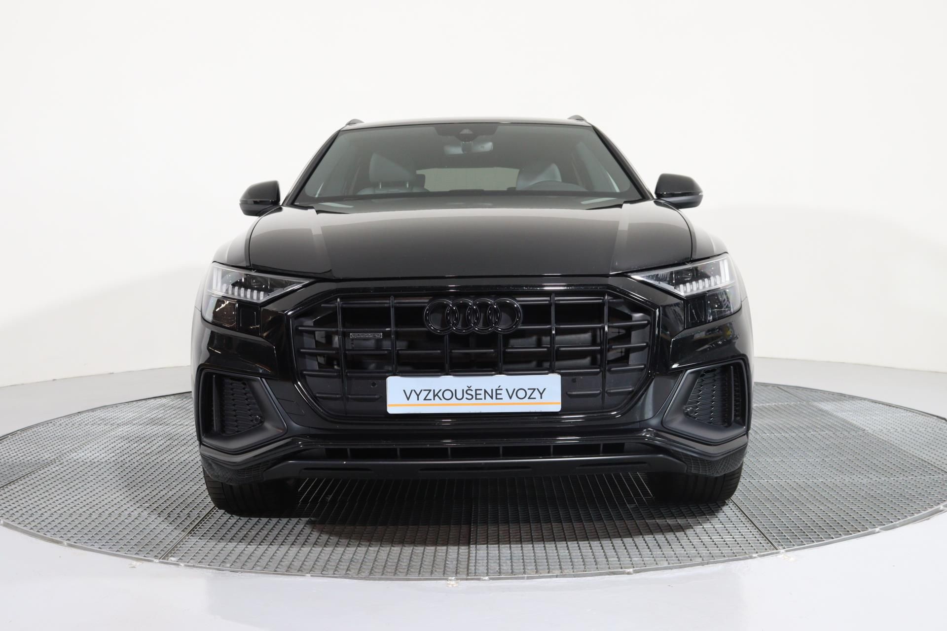 Audi Q8, 3,0 TDI quattro S-Line 210 KW - fotka 4
