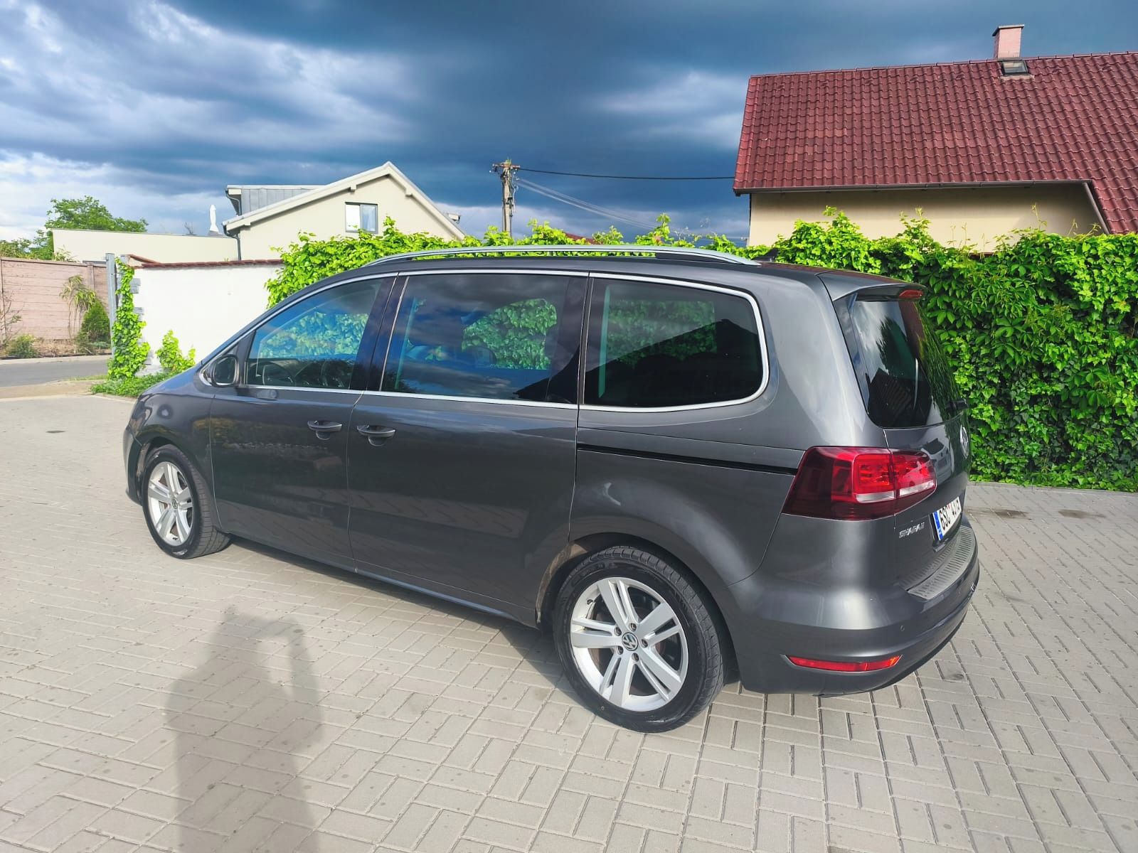 Volkswagen Sharan, 4x4 FACELIFT,7mist,tažné - fotka 4
