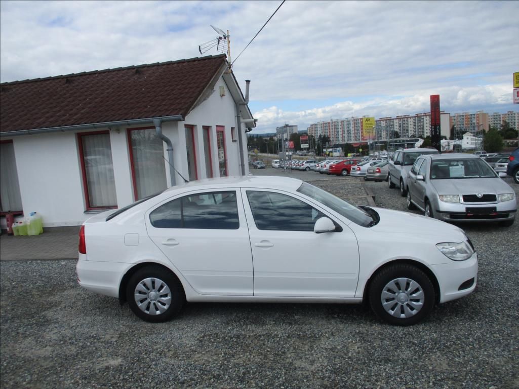 Škoda Octavia, 1,4 i, klimatizace, servis, - fotka 5