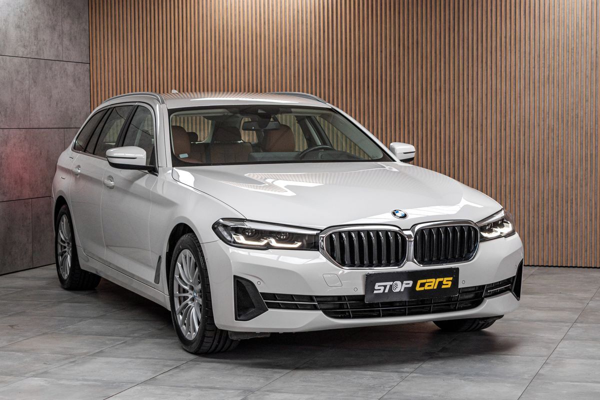 BMW Řada 5, 530d xDrive*TAŽNÉ*N.TOPENÍ*ČR - fotka 3