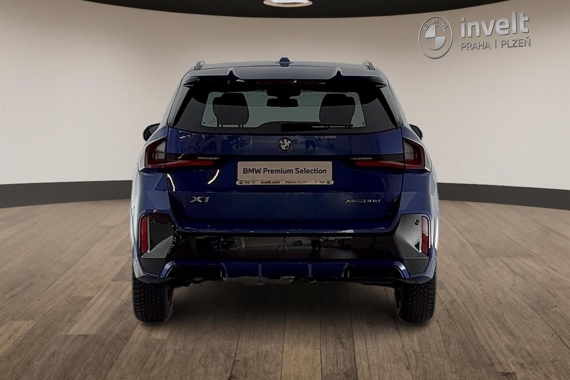 BMW X1, xDrive20d - fotka 4