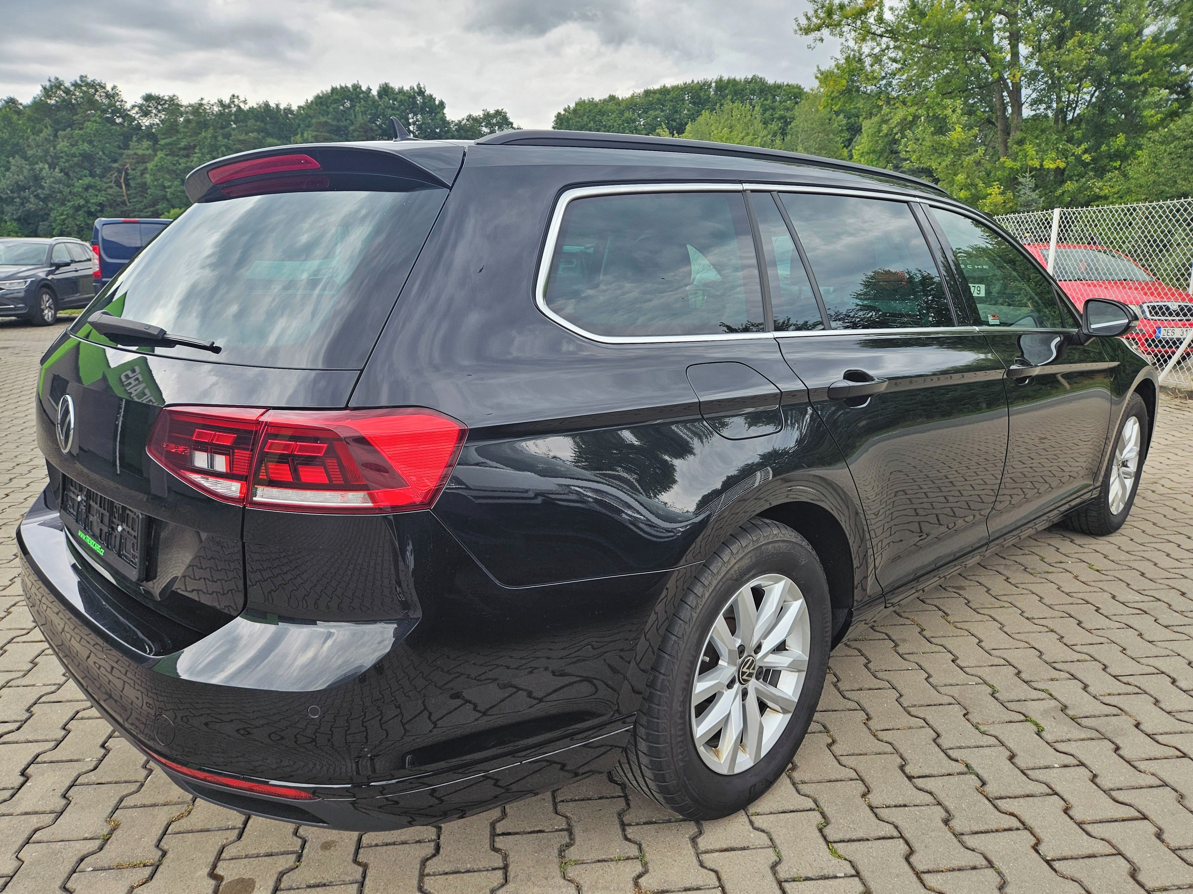 Volkswagen Passat, 1,5 TSI 110kW DSG Business DPH - fotka 3