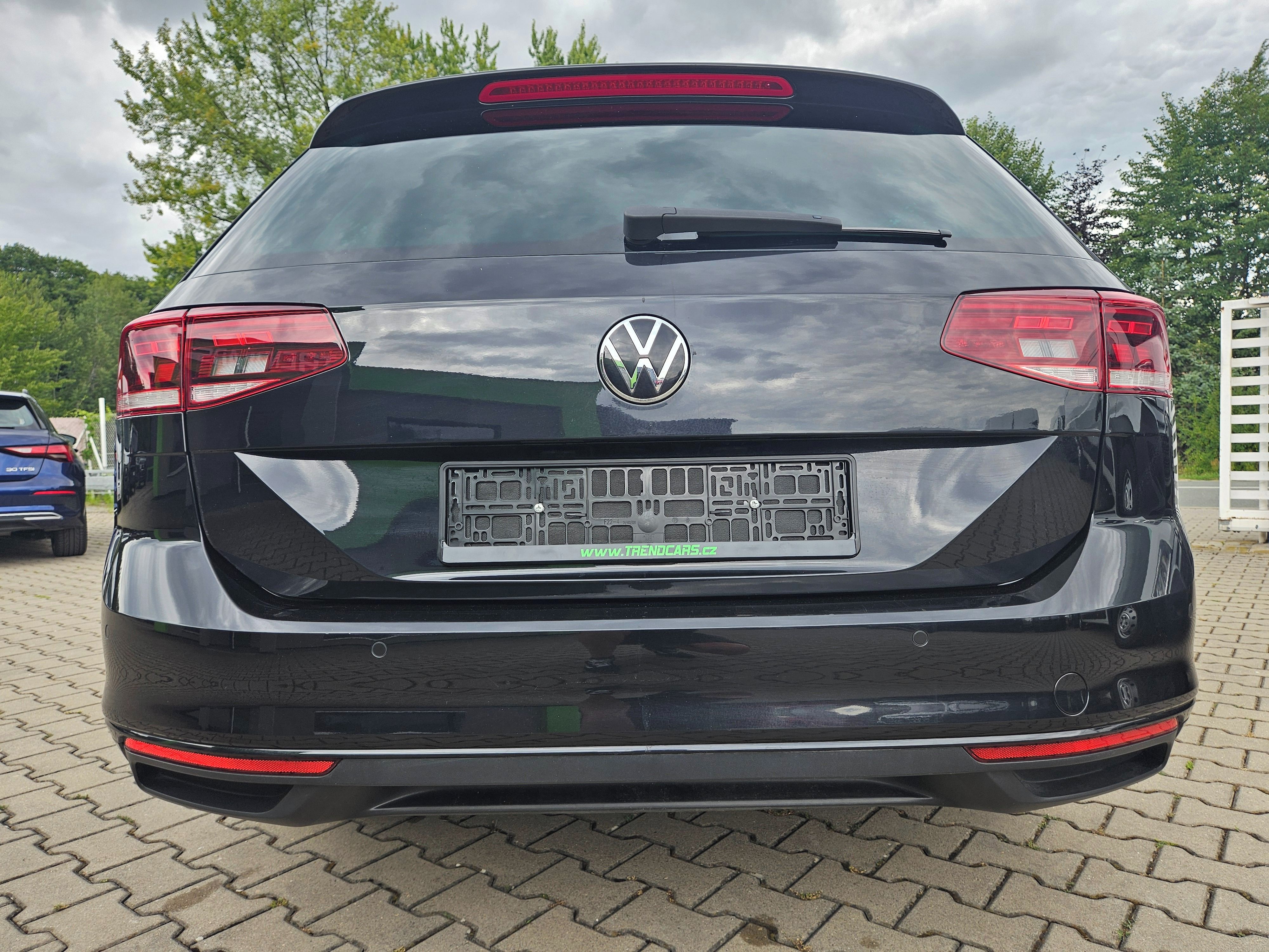 Volkswagen Passat, 1,5 TSI 110kW DSG Business DPH - fotka 4