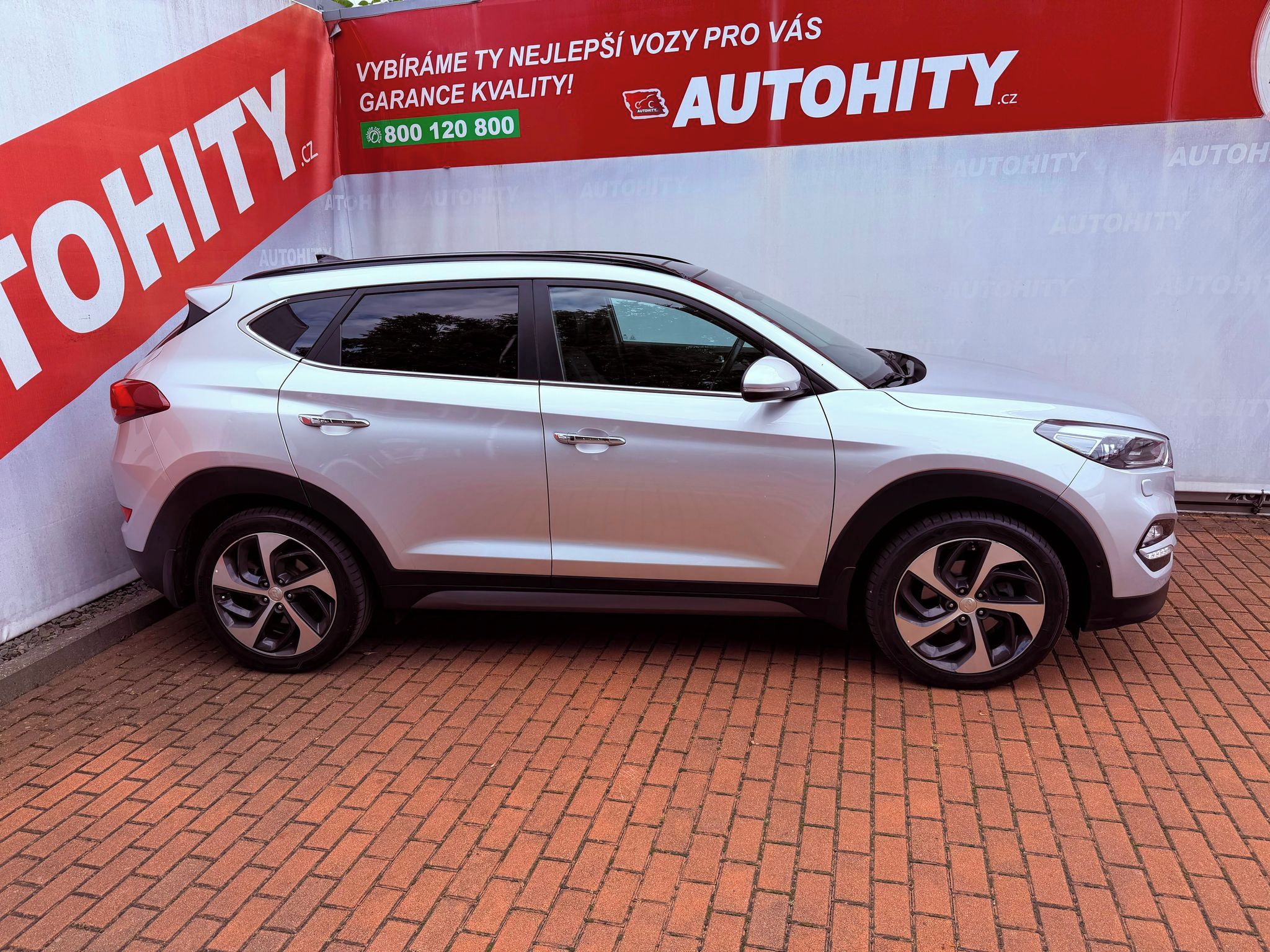 Hyundai Tucson, 2.0 CRDi 4x4 Aut. Premium, ČR - fotka 5