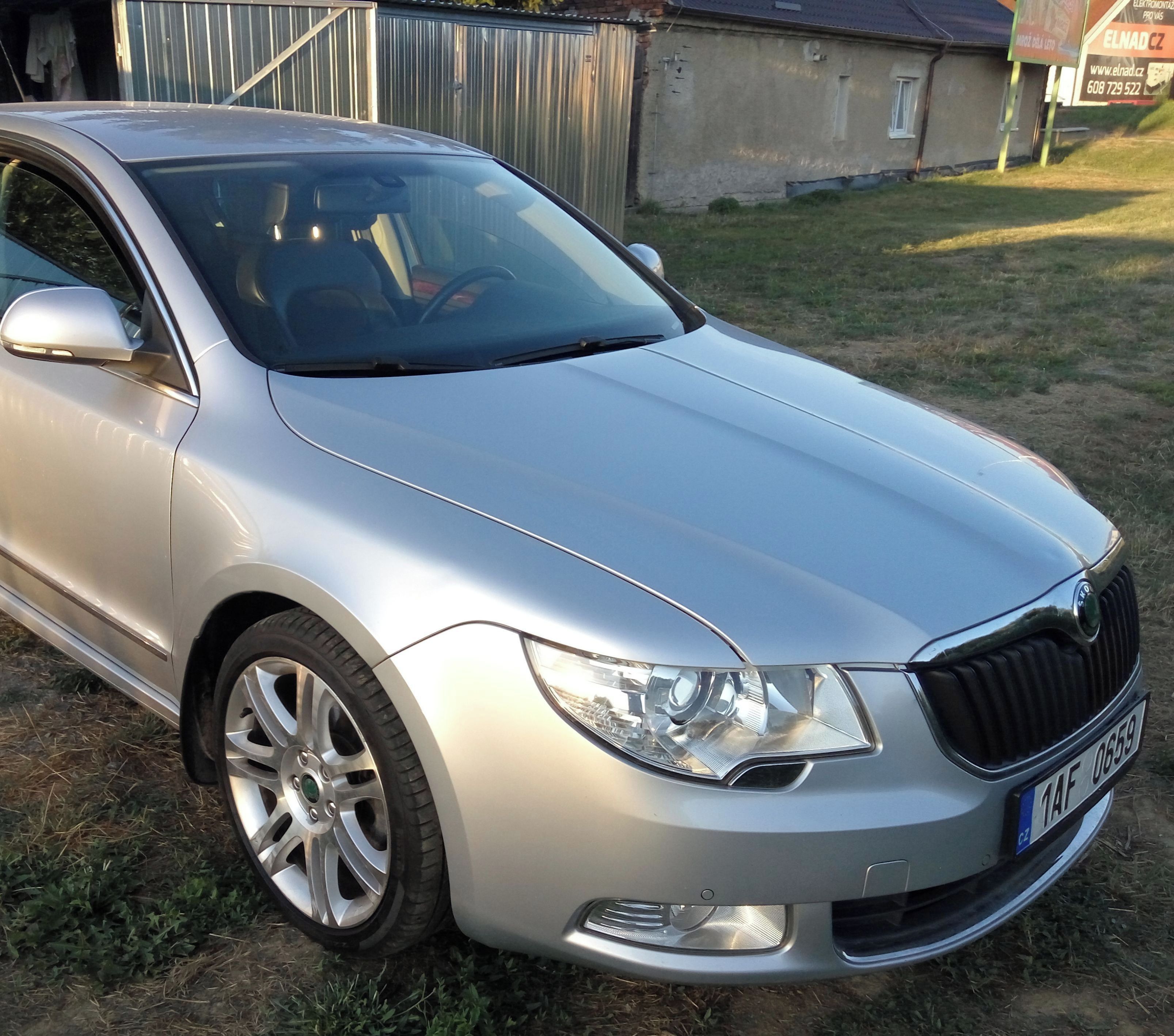Škoda Superb, 189 t. km DSG Elegance ČR - fotka 5