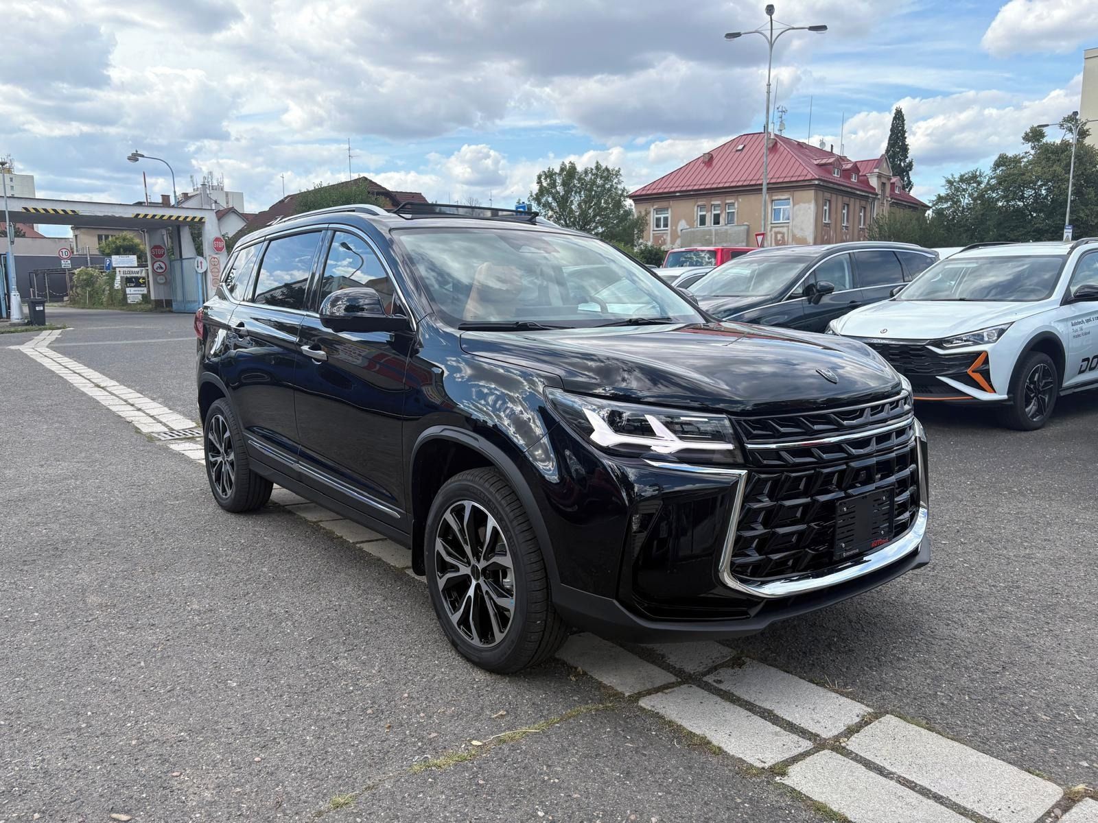 Dongfeng T5, 1.5T 125kw 7DTC Exclusive - fotka 2