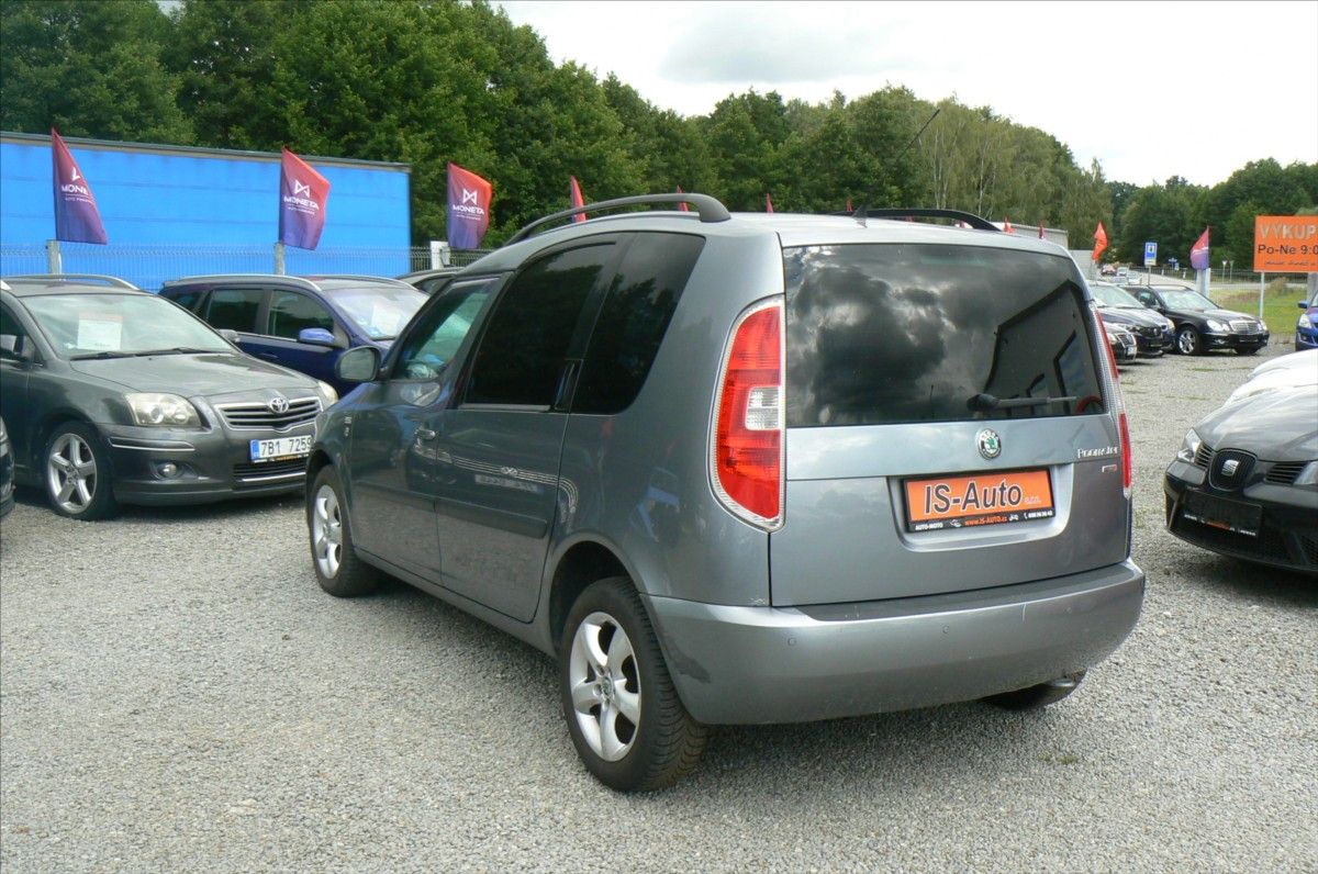 Škoda Roomster, 1,6 TDi FAMILY - fotka 5