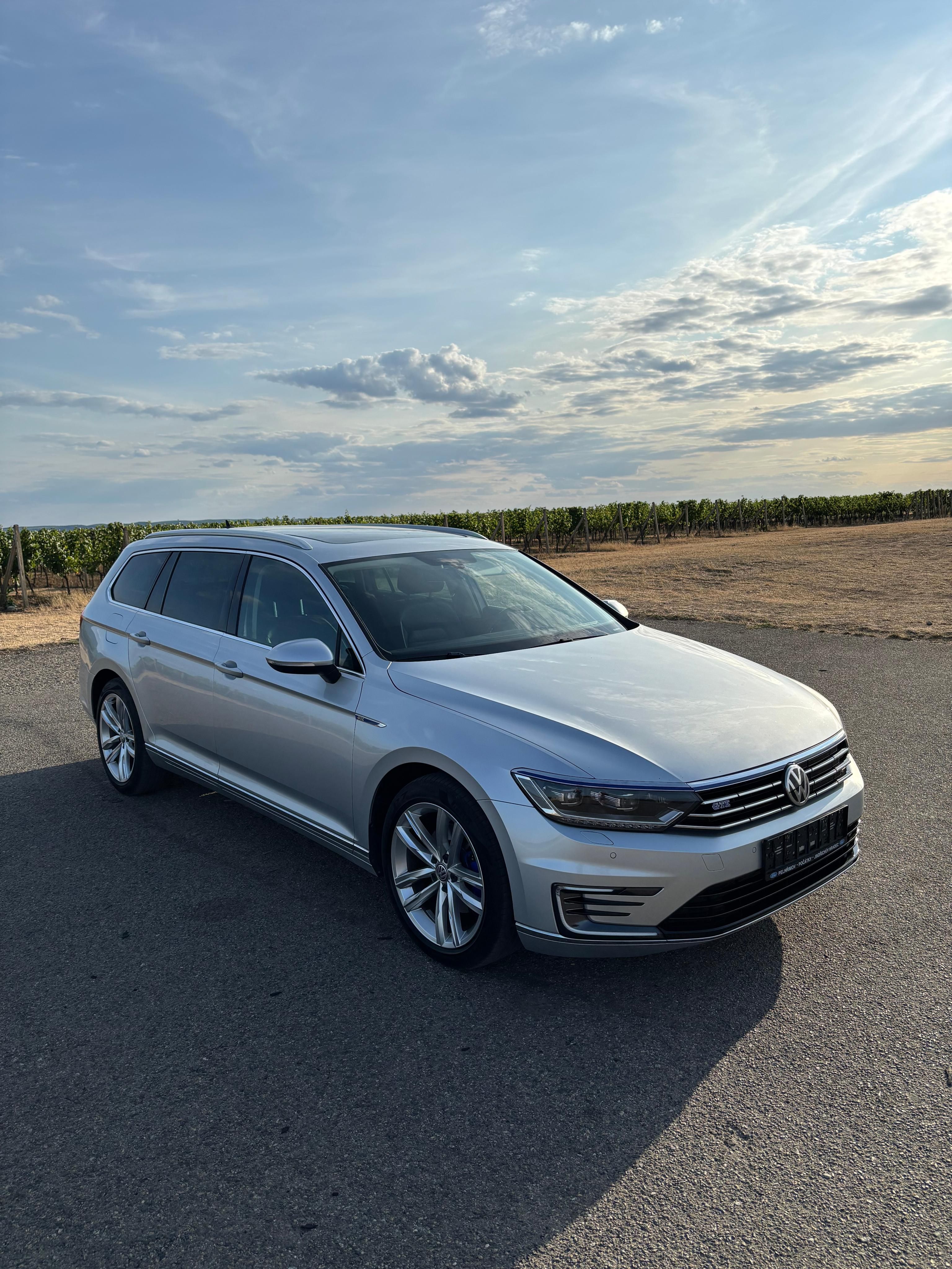 Volkswagen Passat, 1.4 TSI 170kW PLUG-IN HYBRID - fotka 3