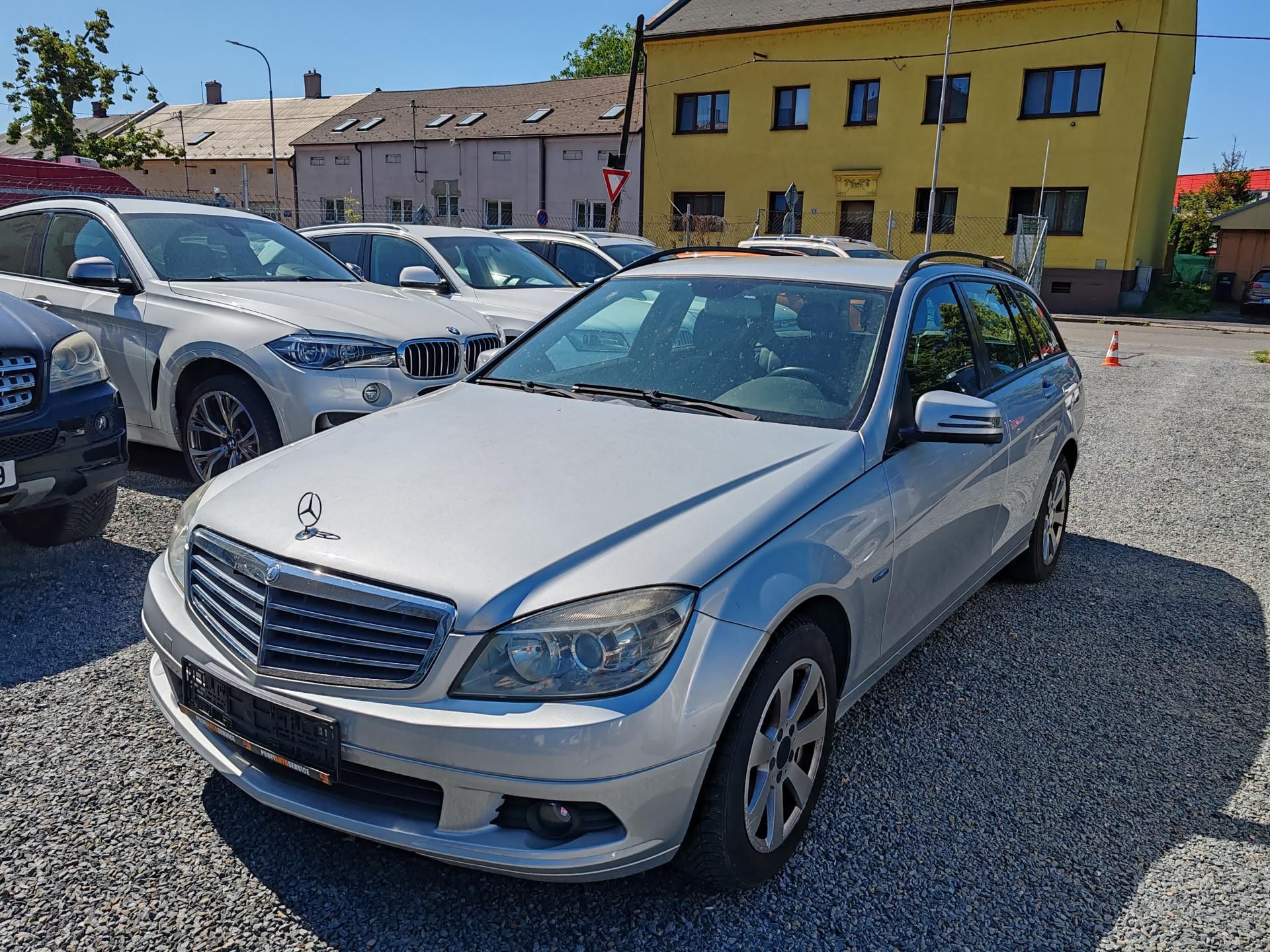 Mercedes-Benz Třídy C, 220CDI - fotka 2