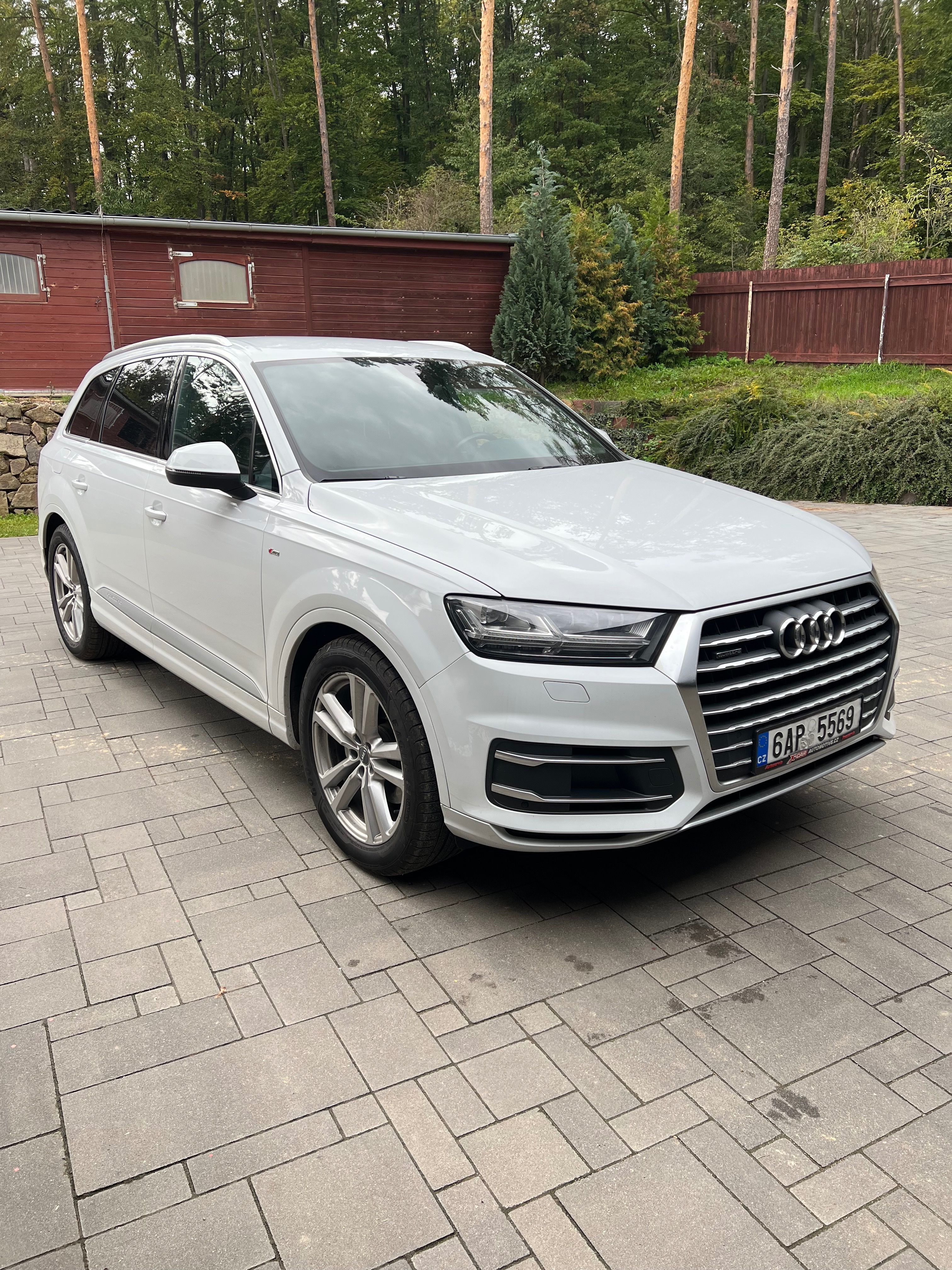 Audi Q7, Prodej Audi Q7 s- line