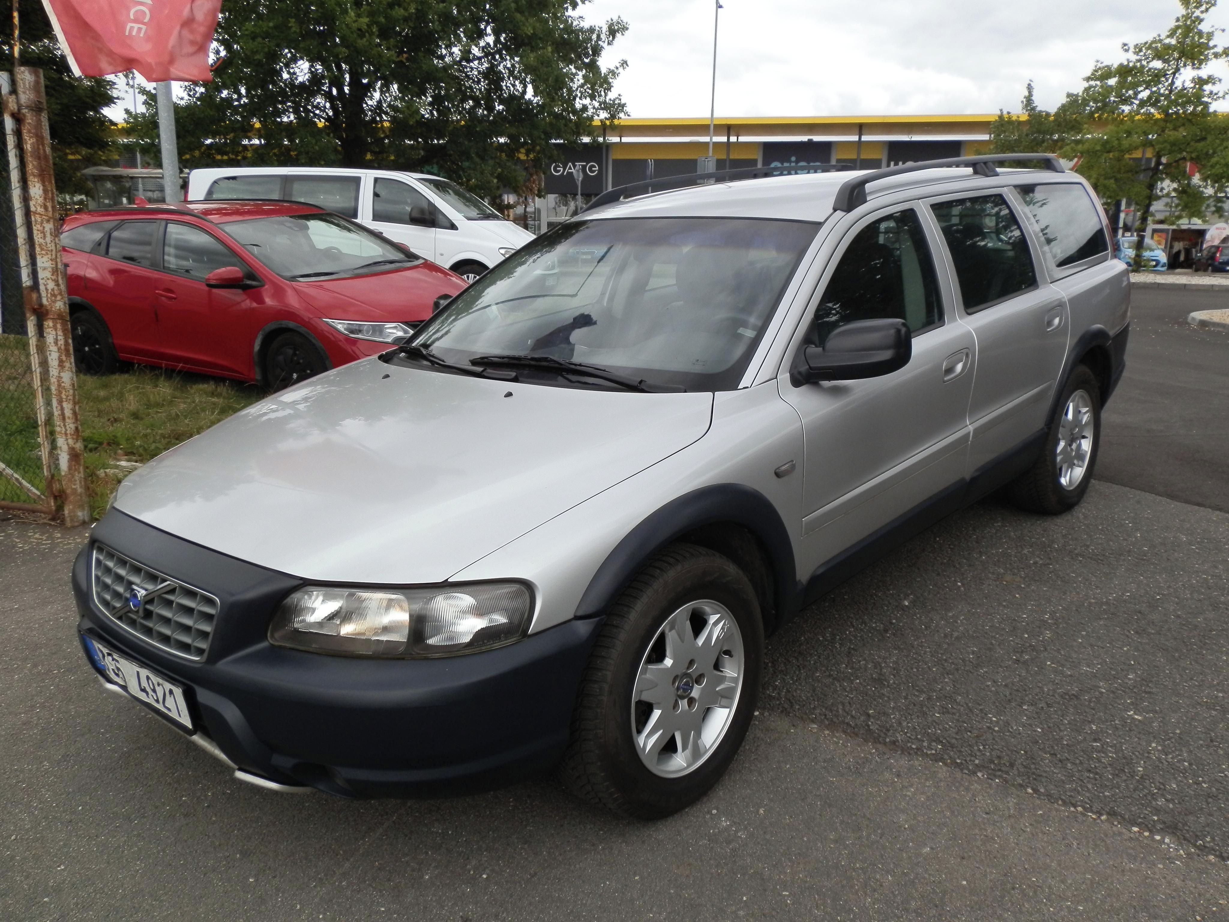 Volvo XC70, 2,4i