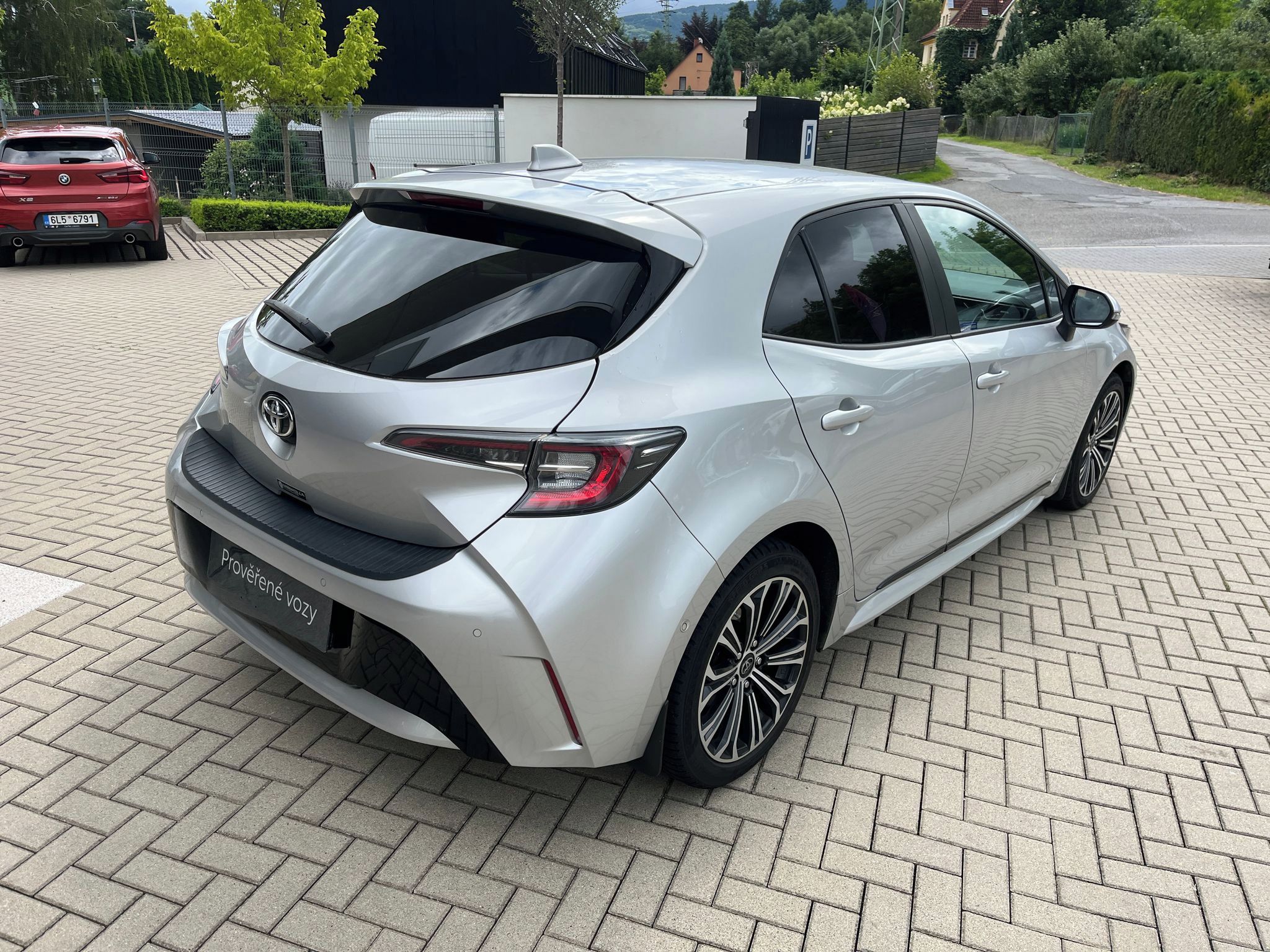 Toyota Corolla, 1.2 Turbo 85kW Style Tech - fotka 6
