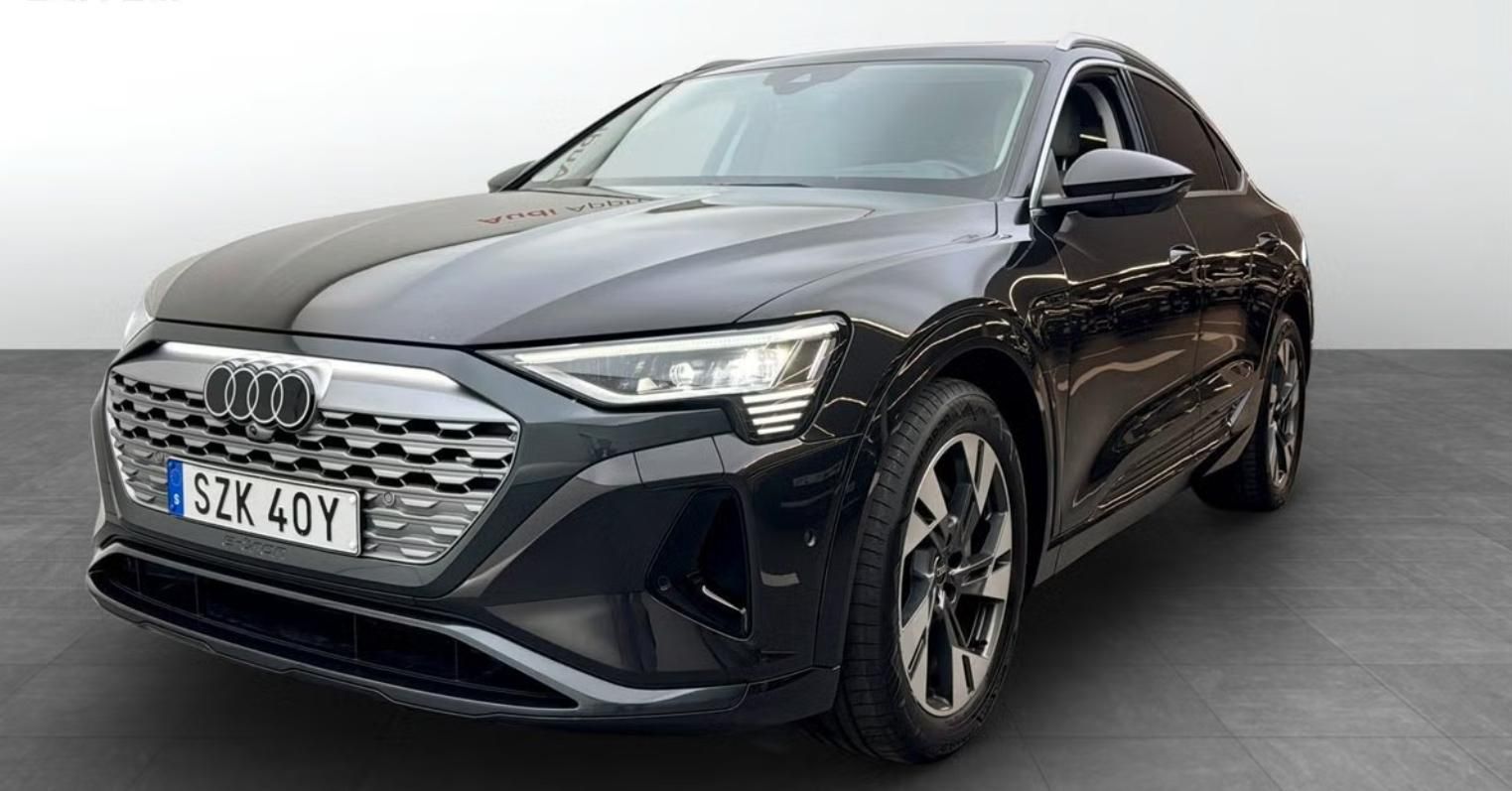 Audi Q8 e-tron, SB 55 Q 360k Pano Taž Bílý in.
