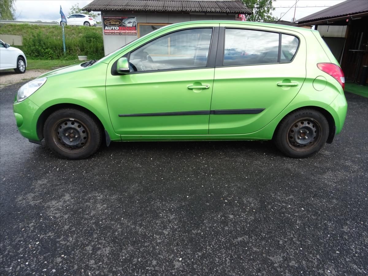 Hyundai i20, 1,3 57 kW - fotka 6