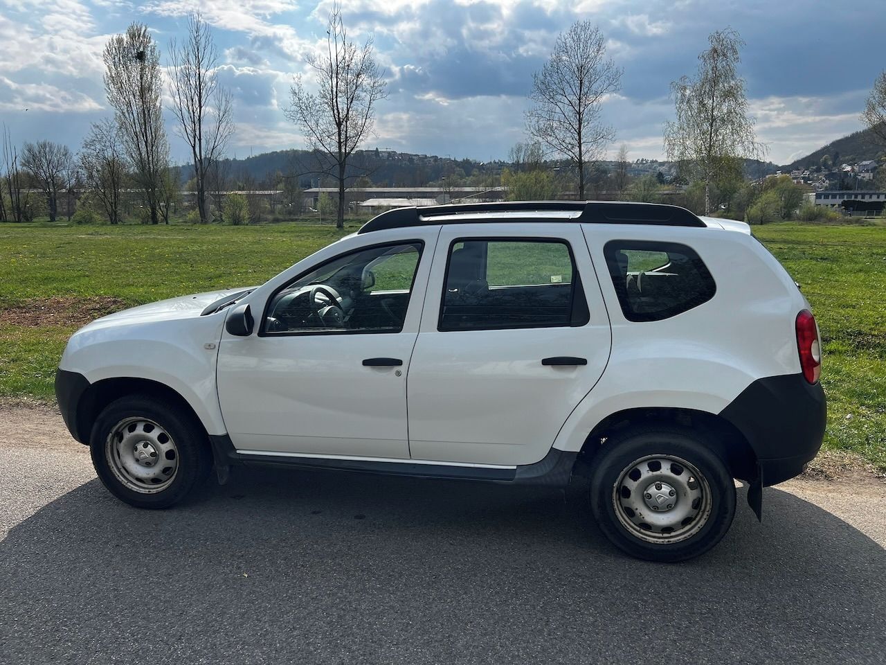 Dacia Duster, 1.6 16V 77 kW, servisováno