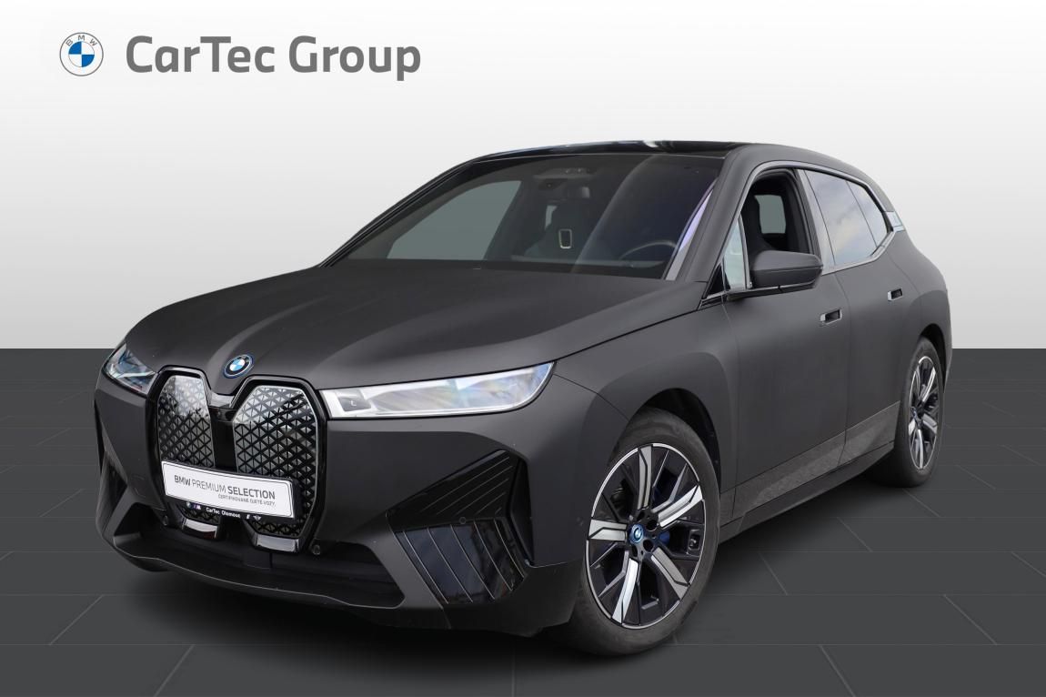 BMW iX, xDrive40