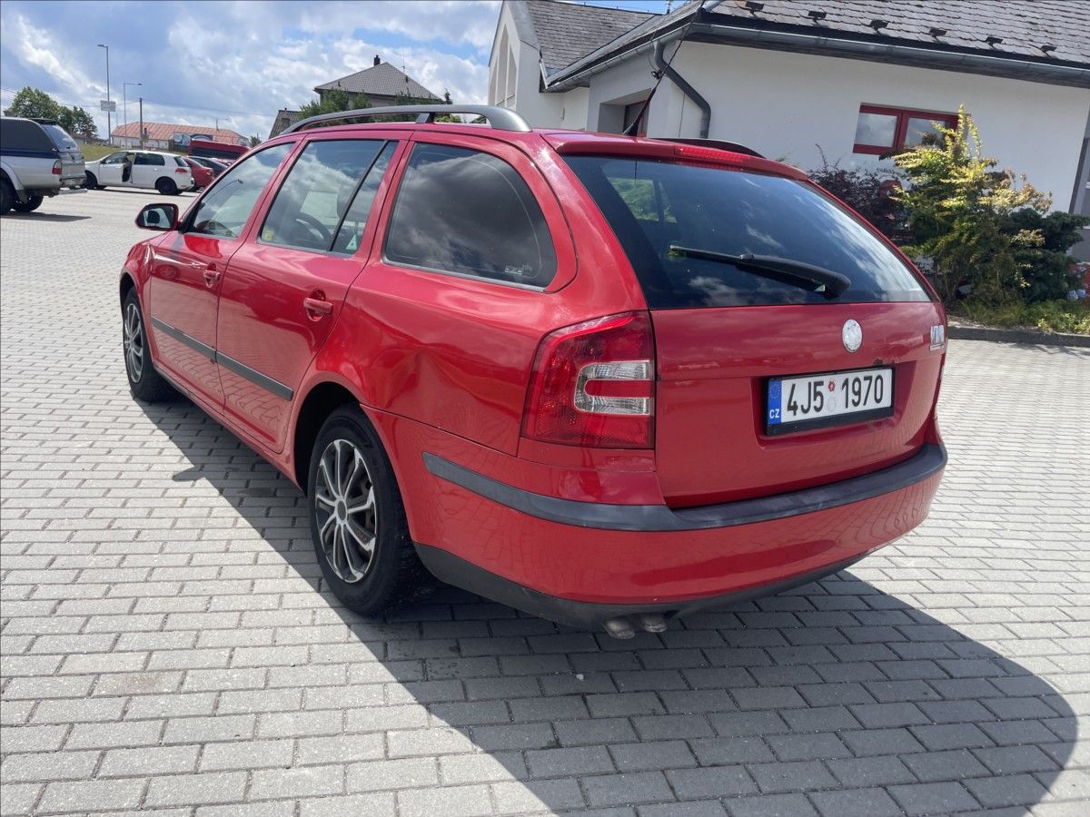 Škoda Octavia, 2,0 TDi 103kw BKD Klimatronic - fotka 3