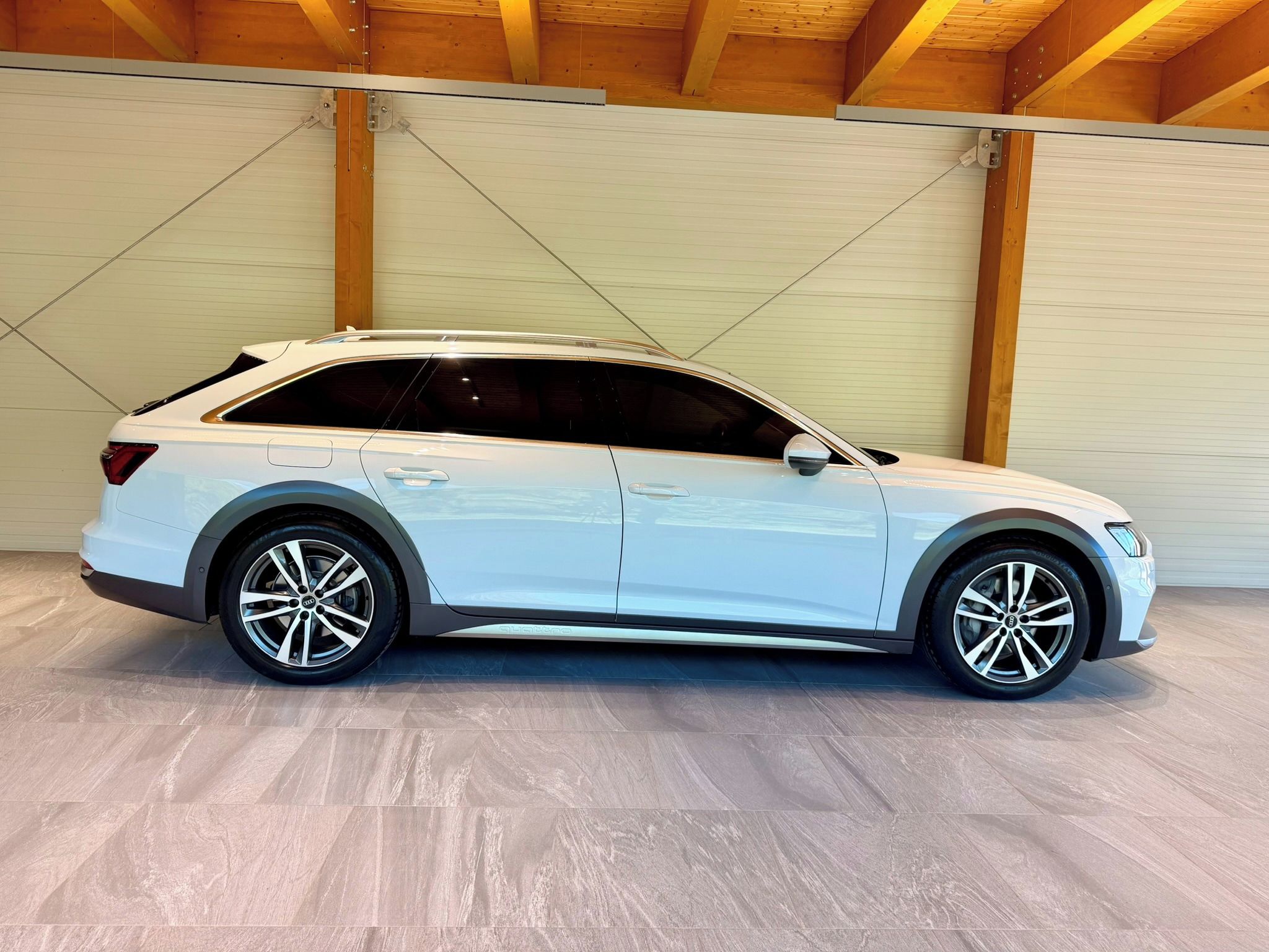 Audi A6 allroad, 50 TDi quattro Tiptronic - fotka 2