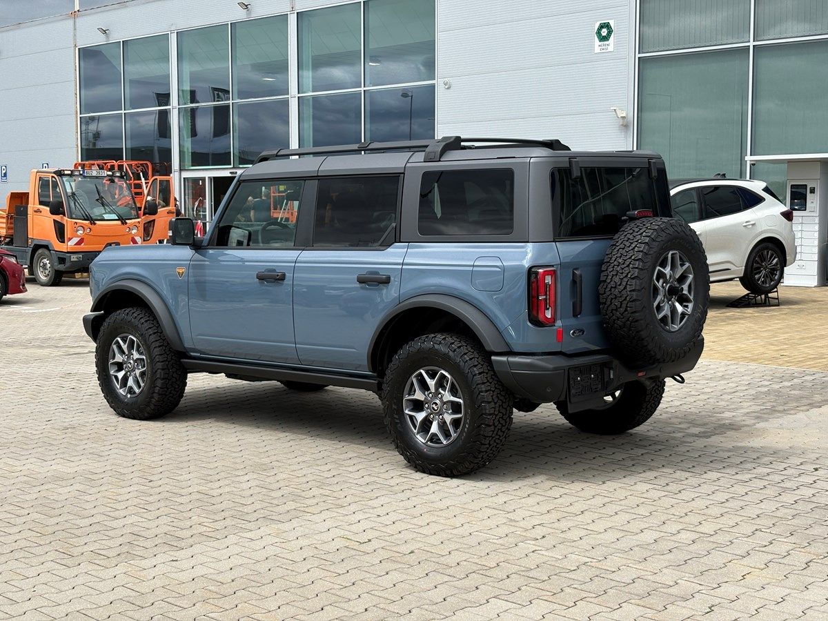 Ford Bronco, Badlands, 2.7 EcoBoost V6 Twin - fotka 3