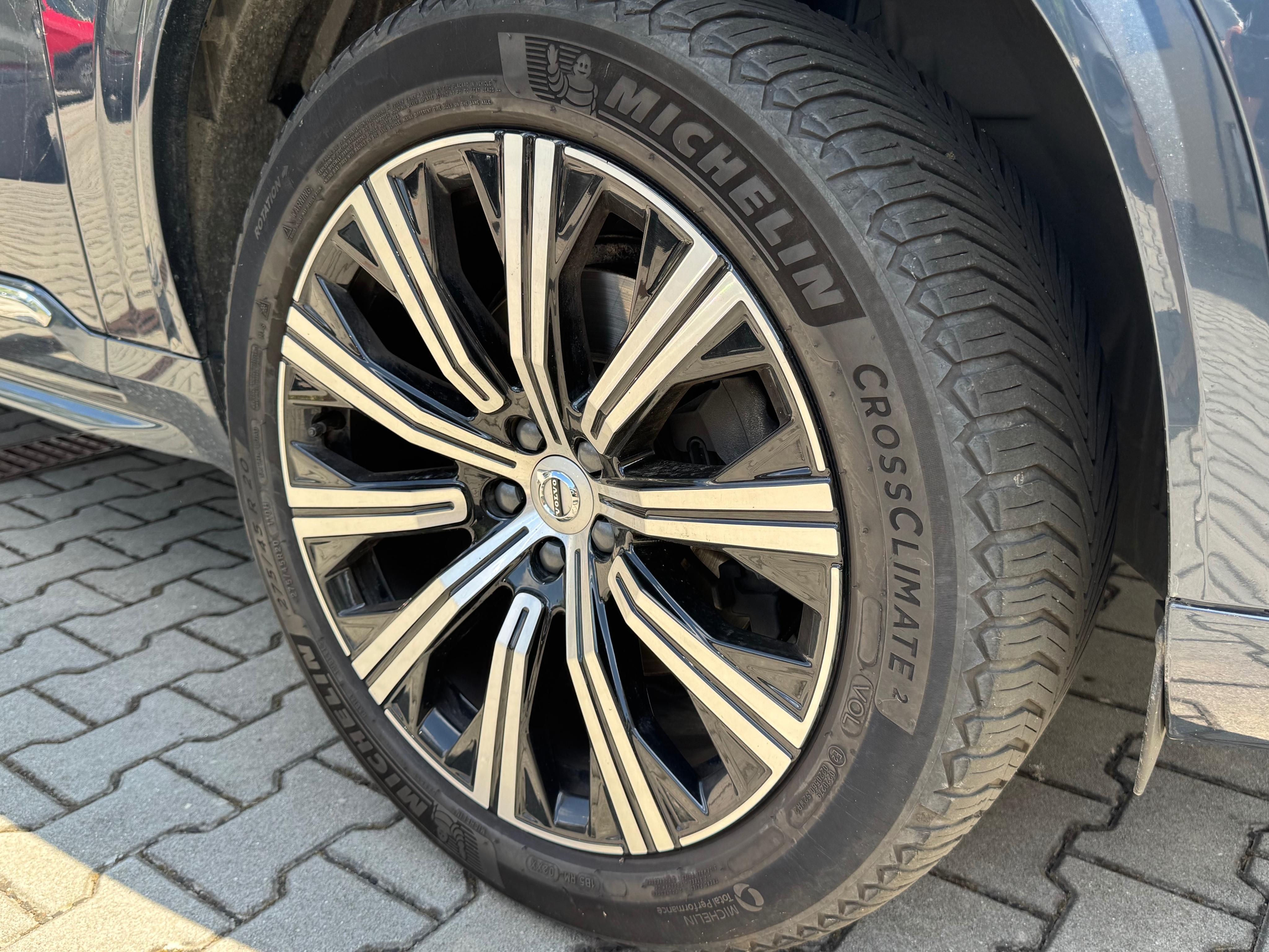 Volvo XC90, B5 2.0L PLUS Bright - fotka 6