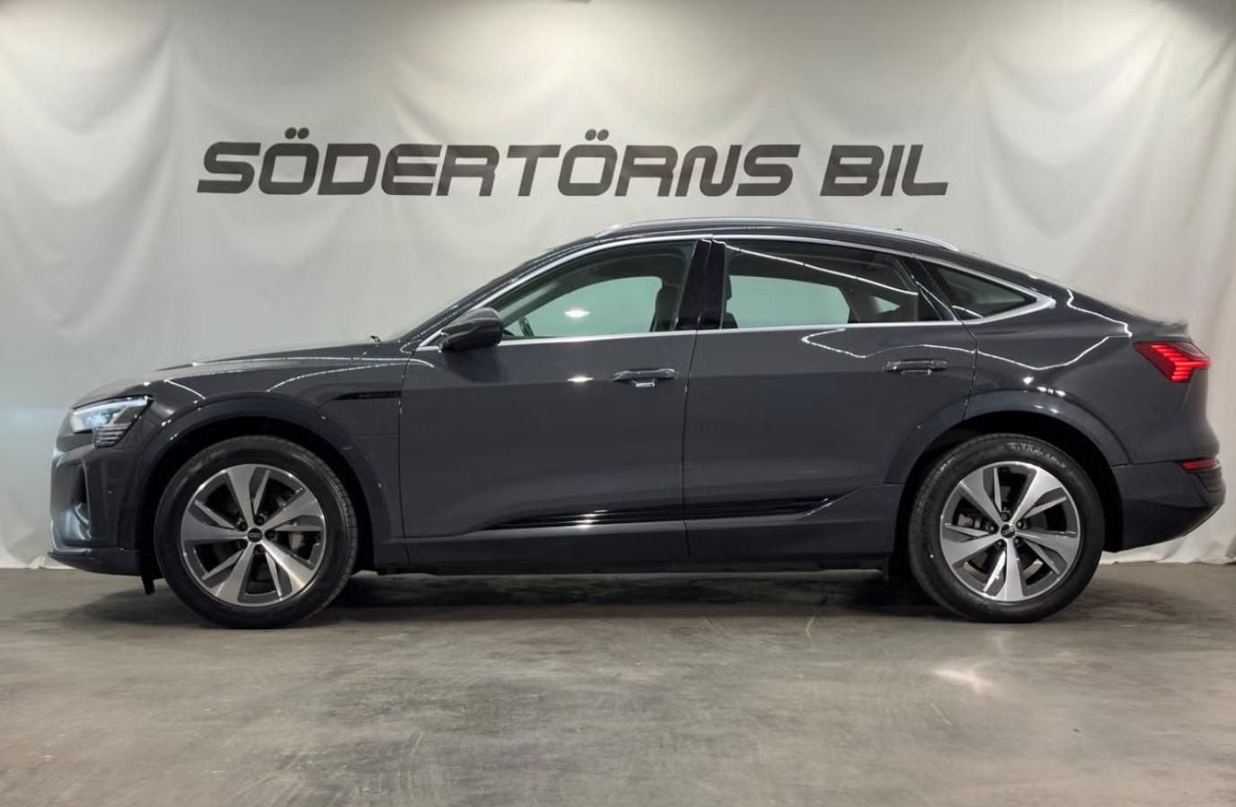 Audi Q8 e-tron, 55 Sportback Q SoH 93% Kam LED - fotka 3