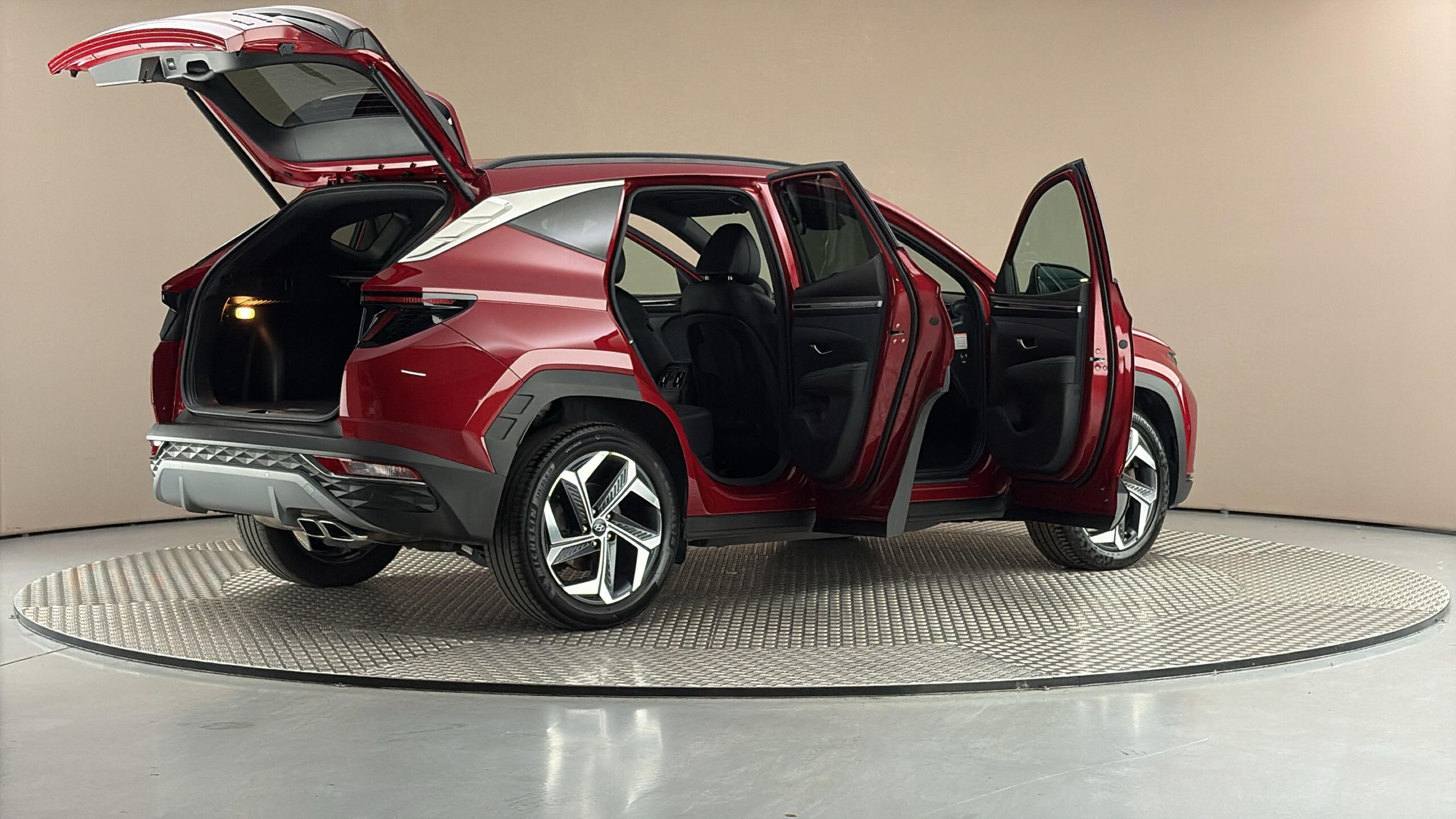 Hyundai Tucson, 1.6 T-GDI Hybrid AUT 4x4 Style - fotka 6
