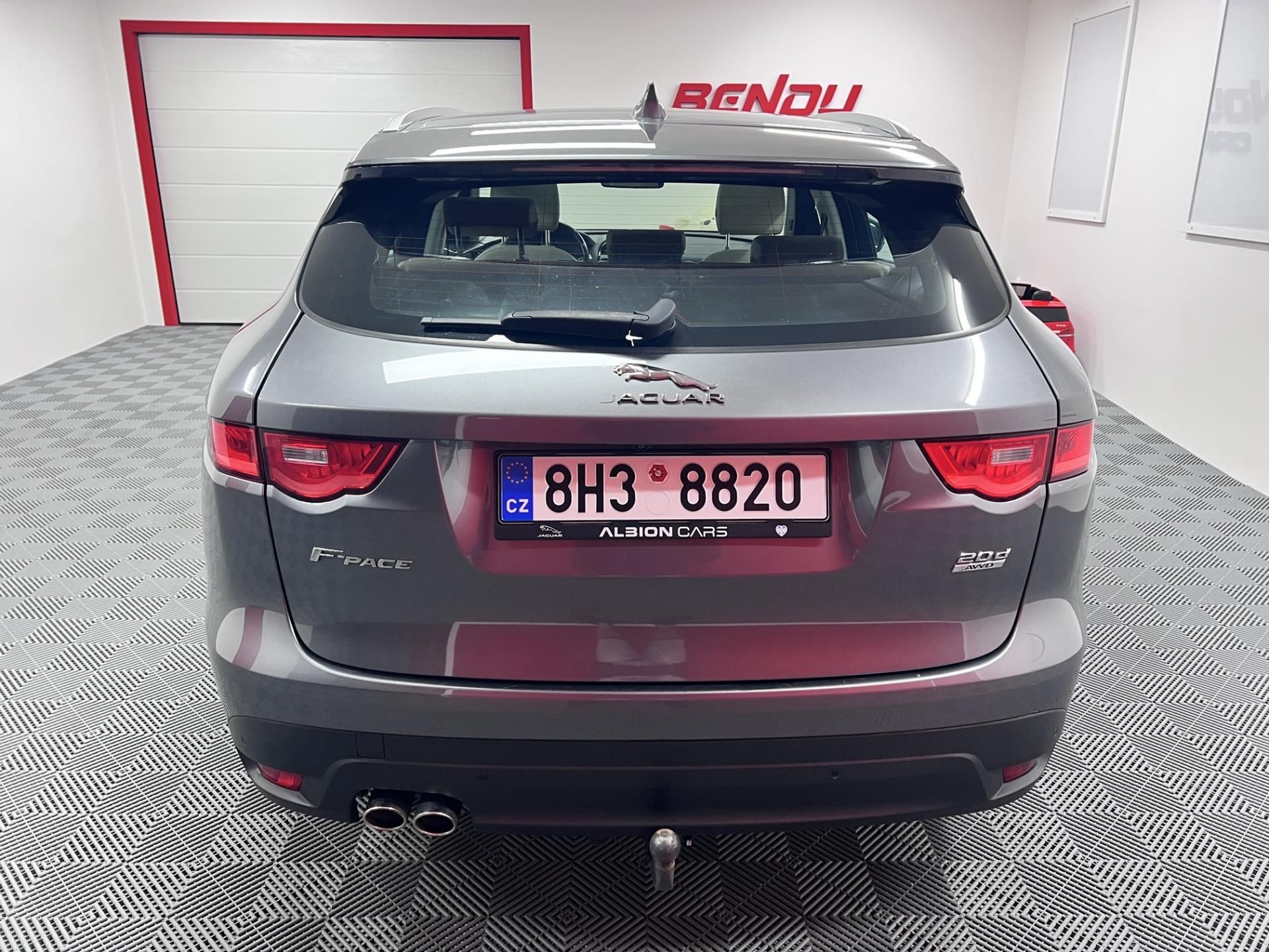 Jaguar F-Pace, 2.0 D, Automat, 4x4, Na Opravu - fotka 5