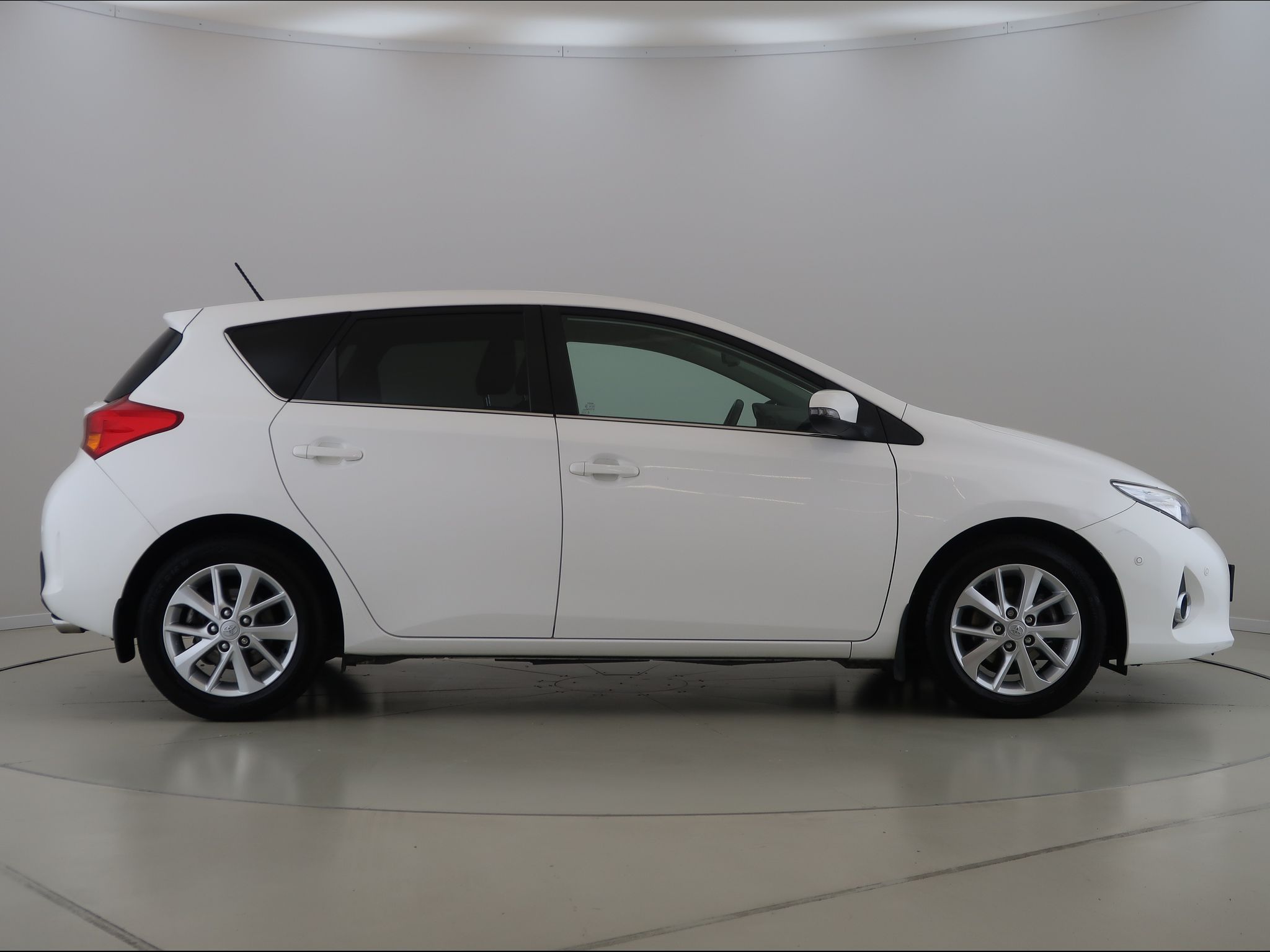 Toyota Auris, 1.6,97kW,CZ,1Maj,Comfort,Desig - fotka 5