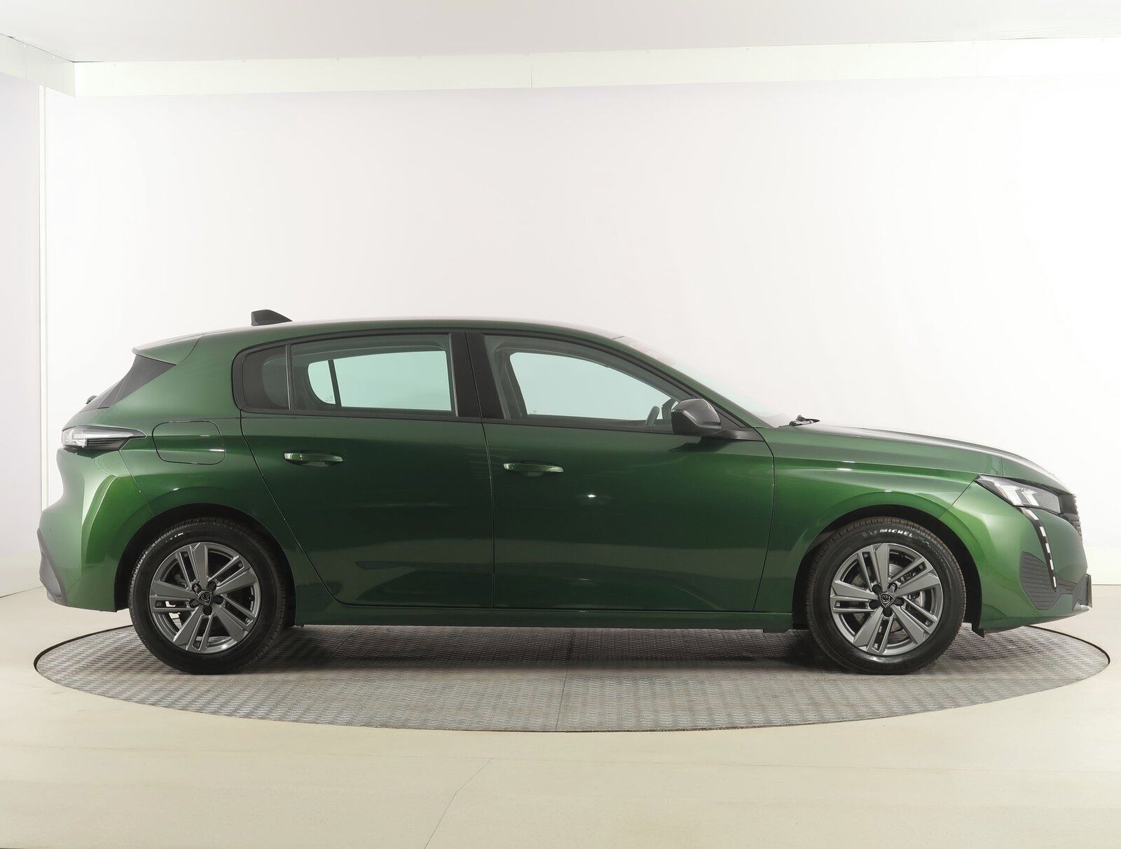 Peugeot 308, 1.2 PureTech, Automat, Navi - fotka 6