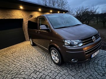 VW MULTIVAN T5.1 HIGHLINE