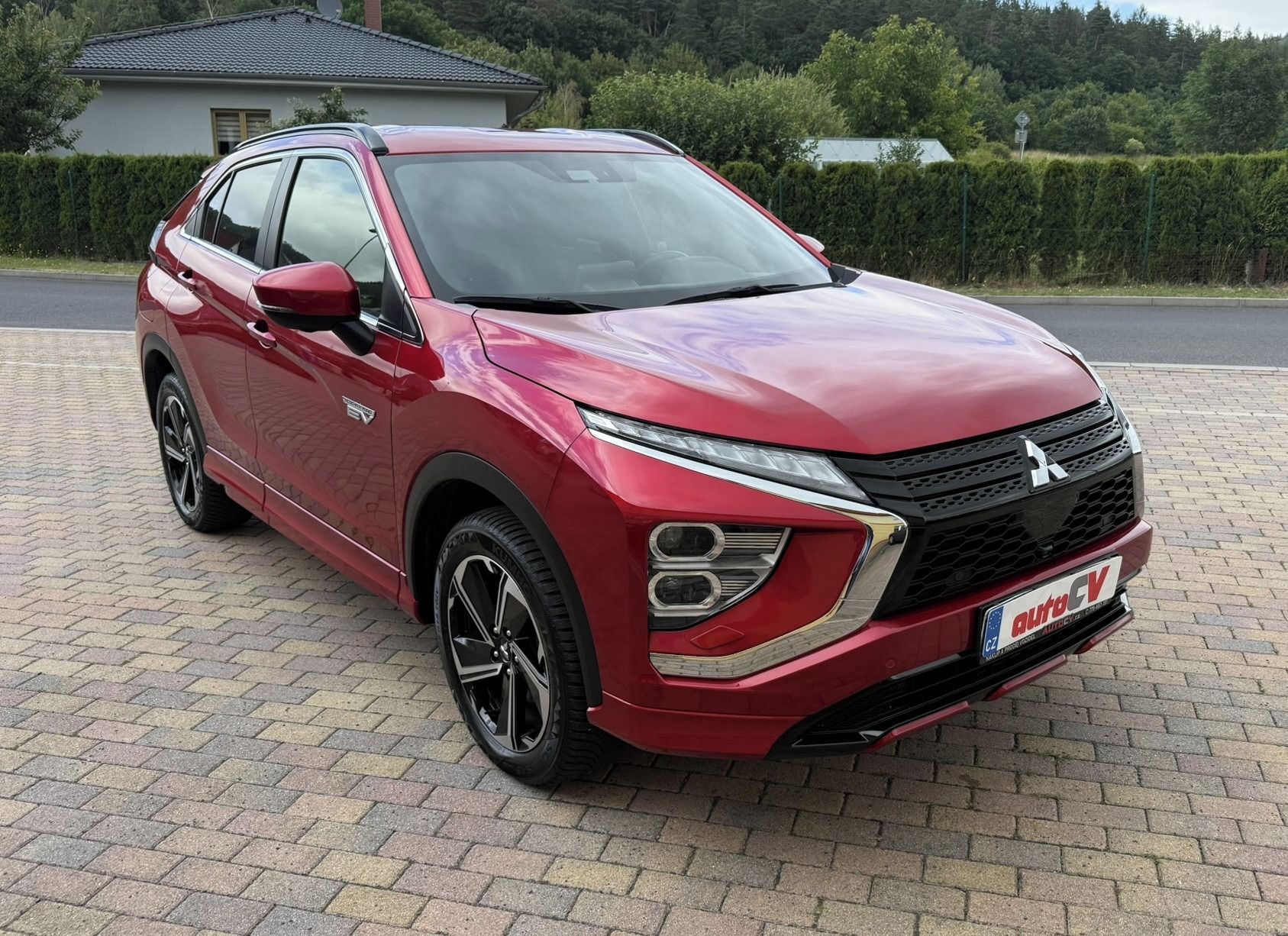 Mitsubishi Eclipse Cross, 2.4 PHEV 138kW 4x4 ZÁRUKA - fotka 5