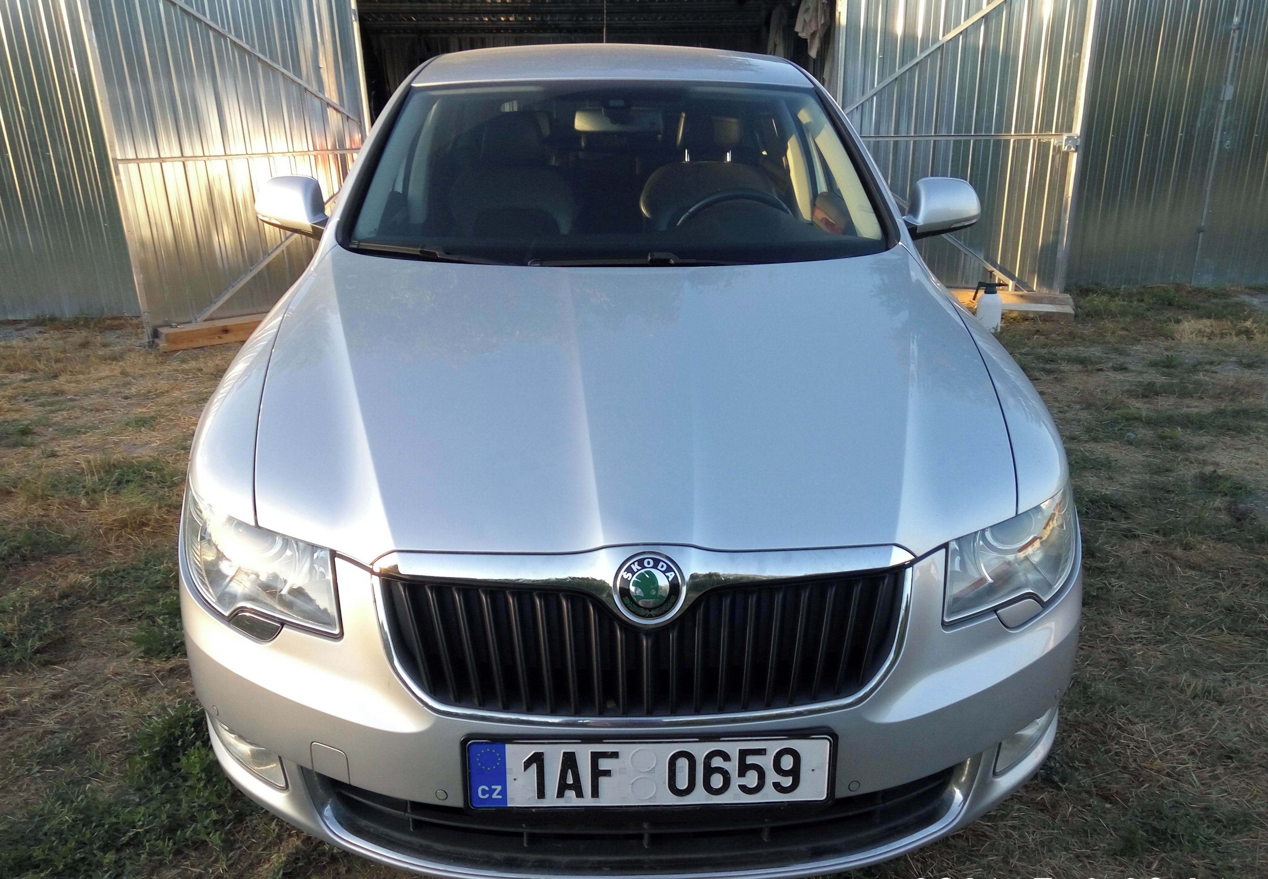 Škoda Superb, 189 t. km DSG Elegance ČR - fotka 3