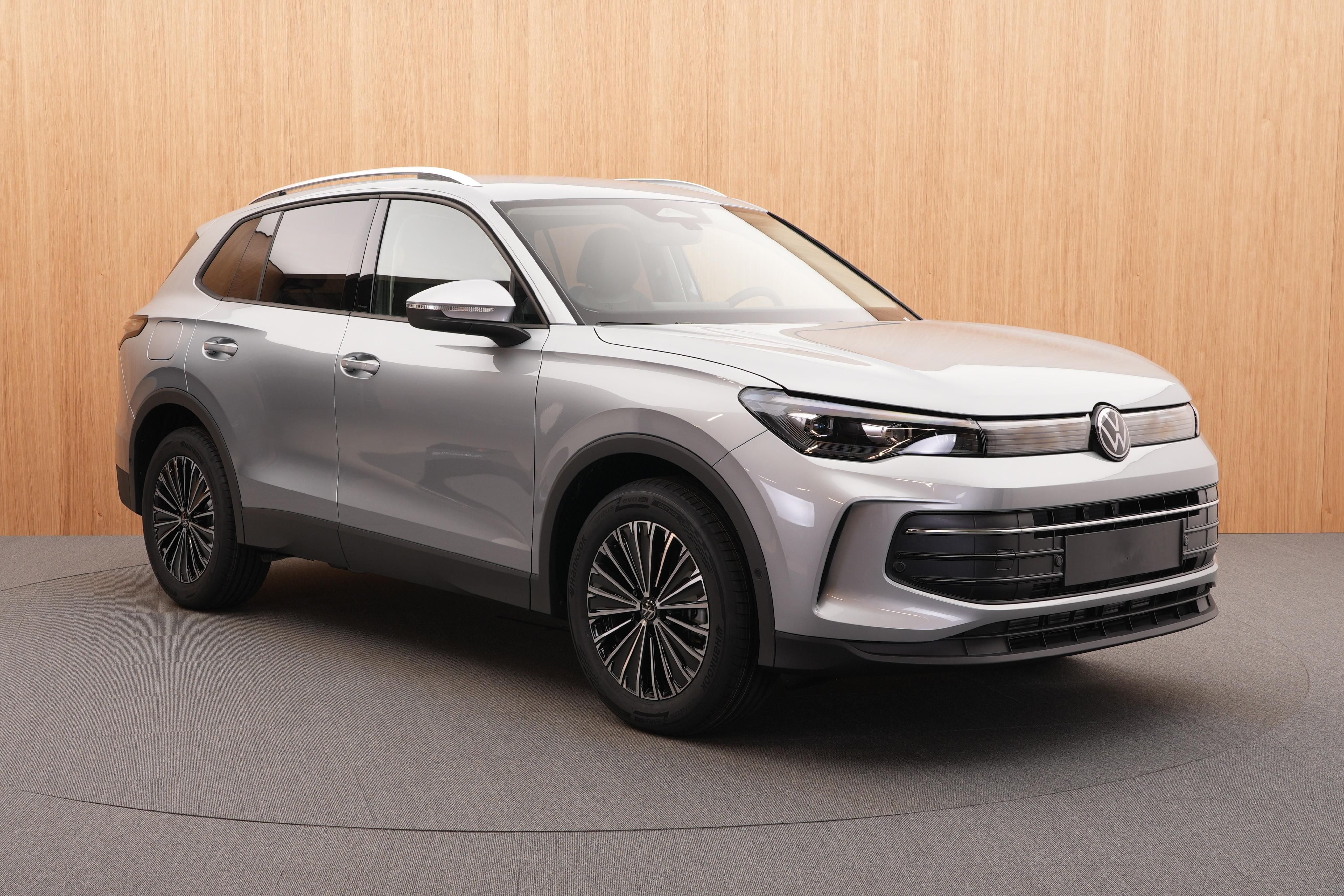 Volkswagen Tiguan, People 1.5 eTSI DSG - fotka 6