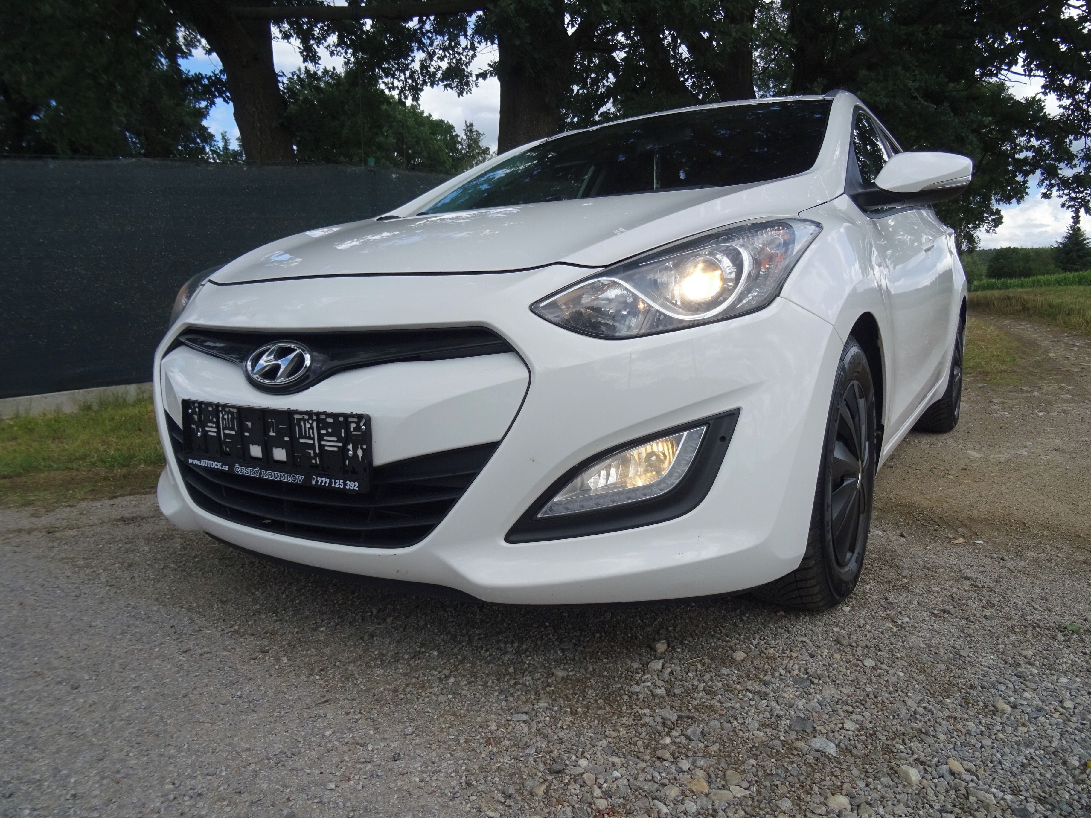 Hyundai i30, 1,4CVVT Par. senzory, tempomat