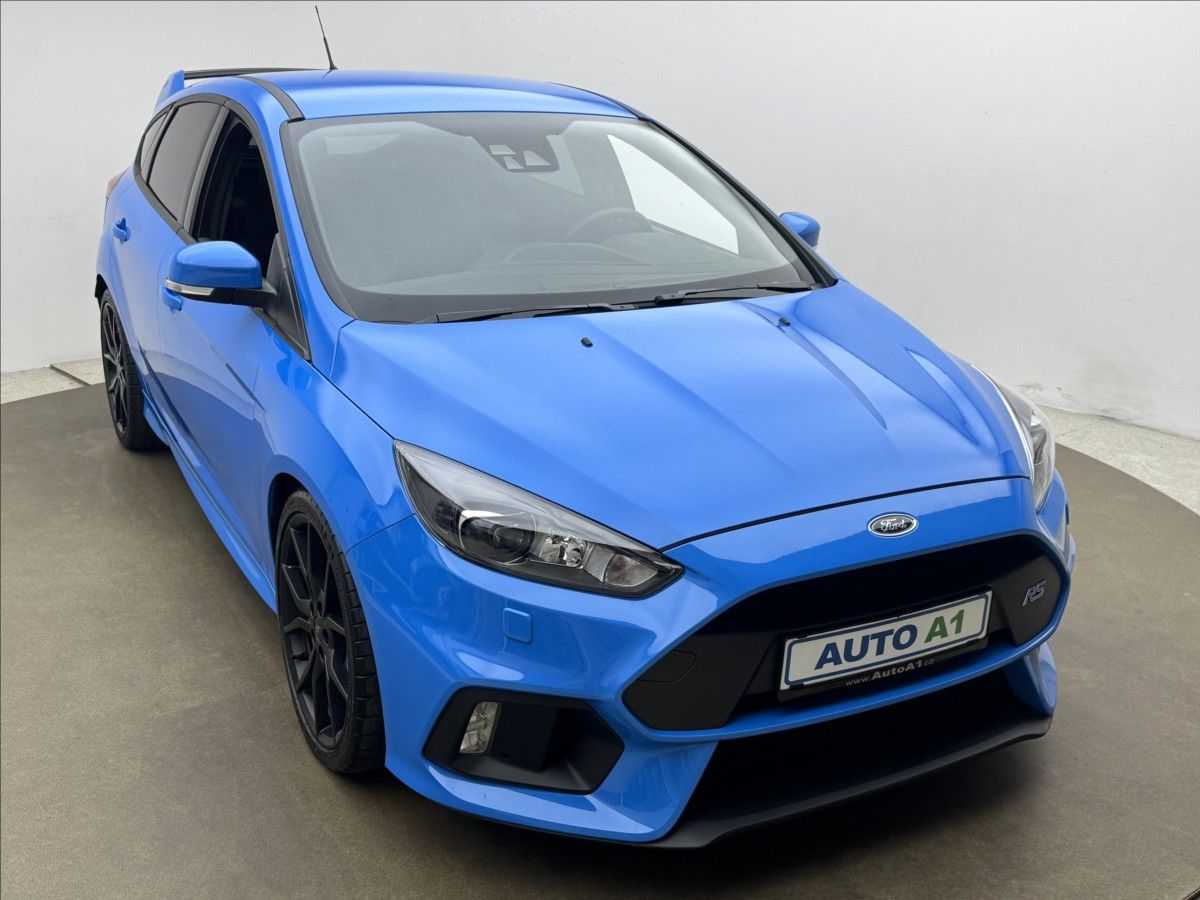 Ford Focus, 2,3 RS AWD 10TKM SERVIS 1.MAJ - fotka 3