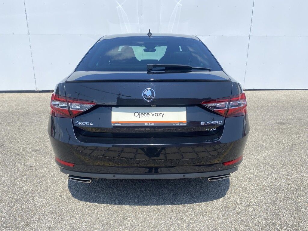 Škoda Superb, 2.0 TSI 200 kW 4x4 DSG - fotka 6