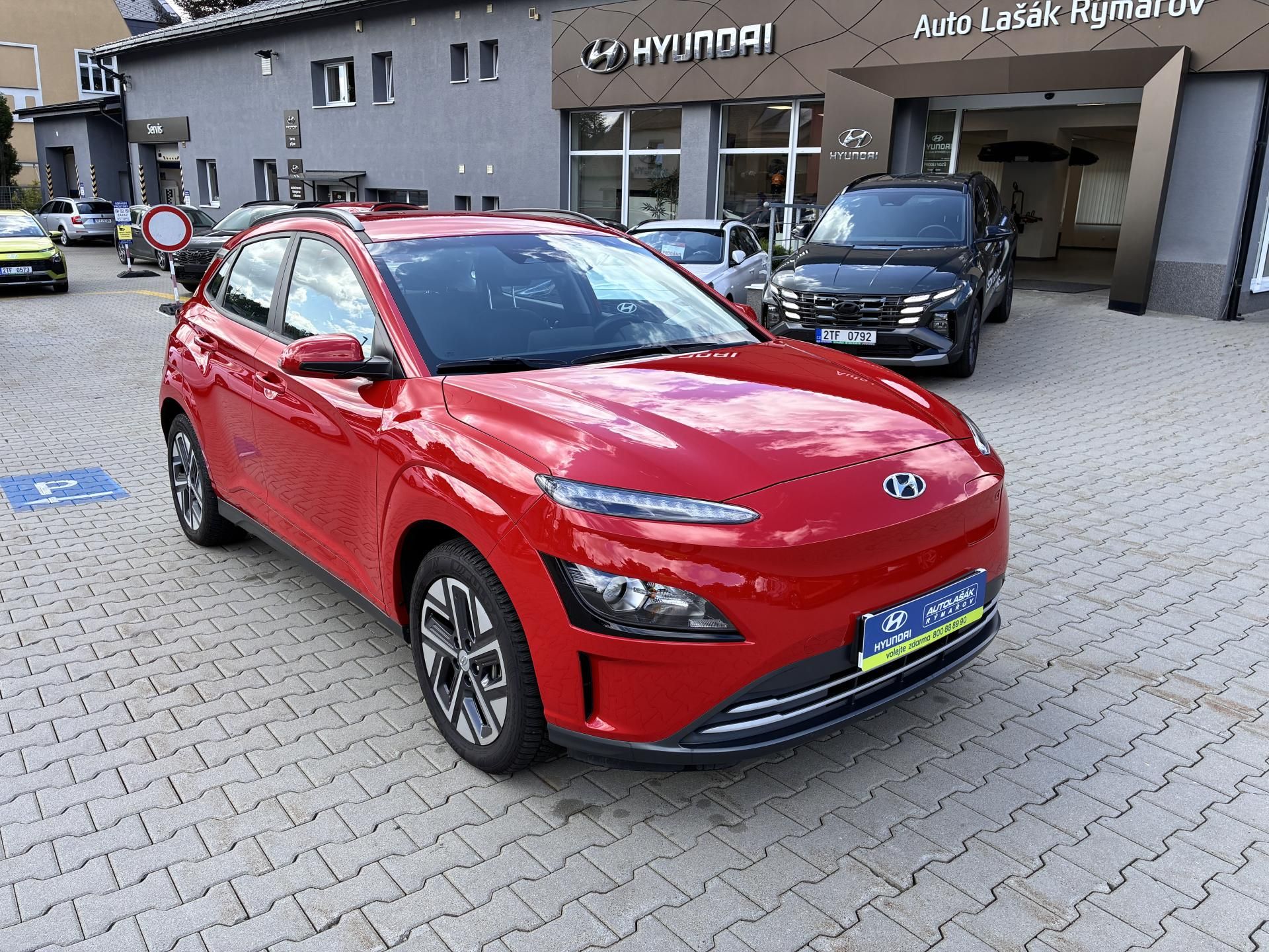 Hyundai Kona, EV 64kWh 150KW SMART