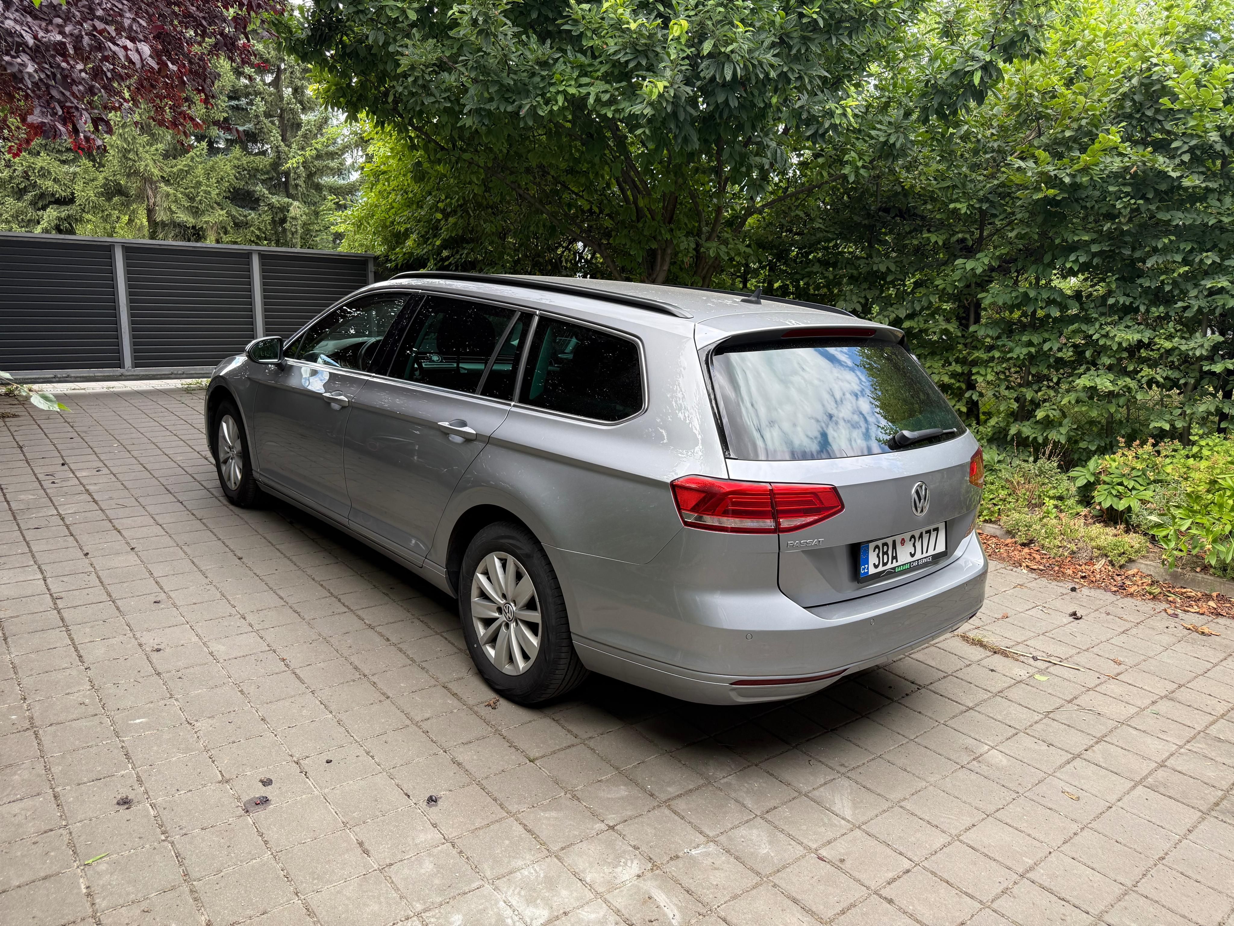 Volkswagen Passat, 2.0TDi, tažné - fotka 3