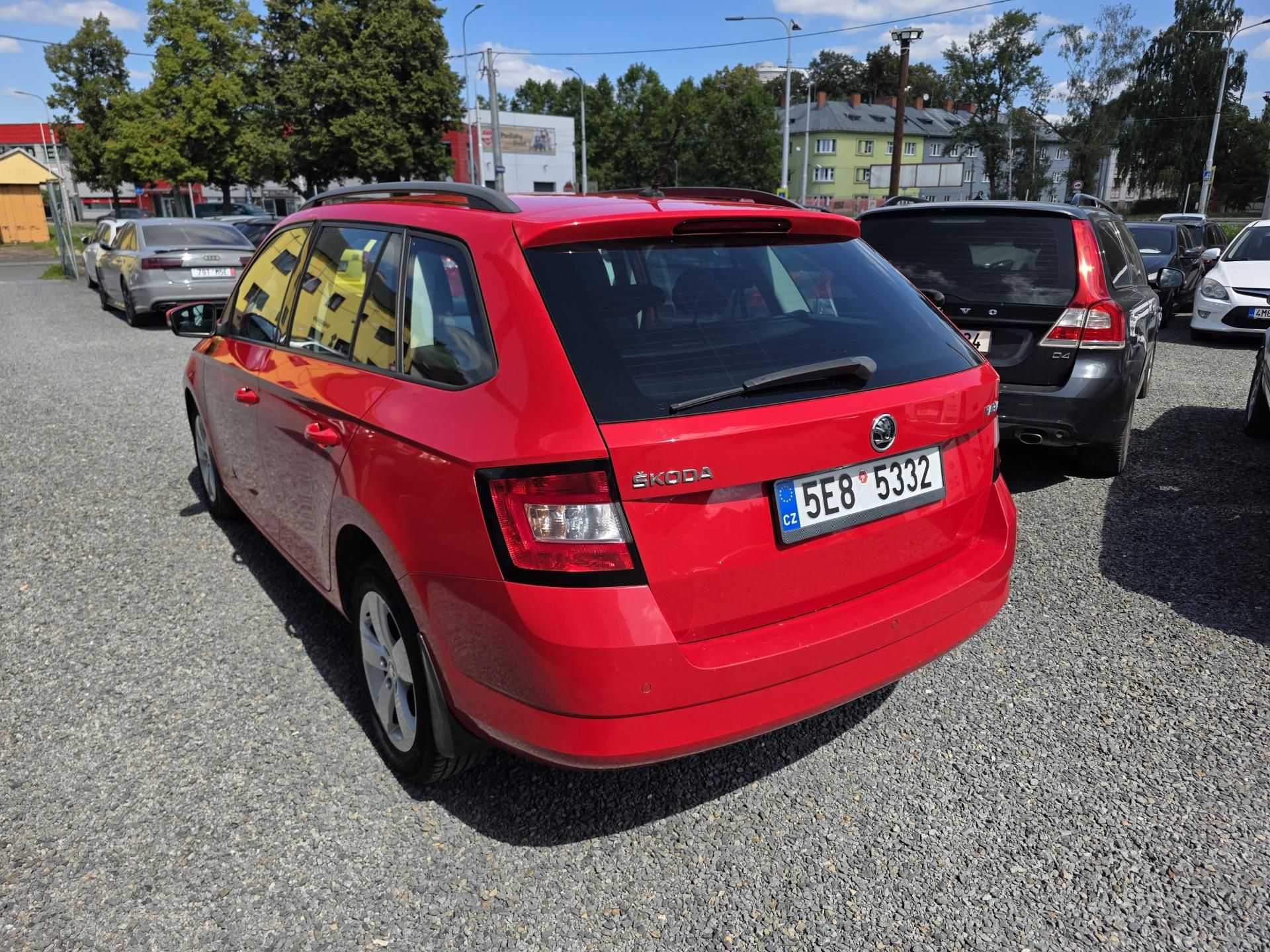 Škoda Fabia, 1.2 TSI 81KW 6ti Park senzor - fotka 3