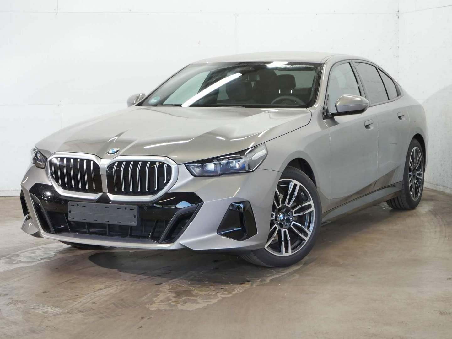 BMW Řada 5, 520d xDrive Harman Ventilace