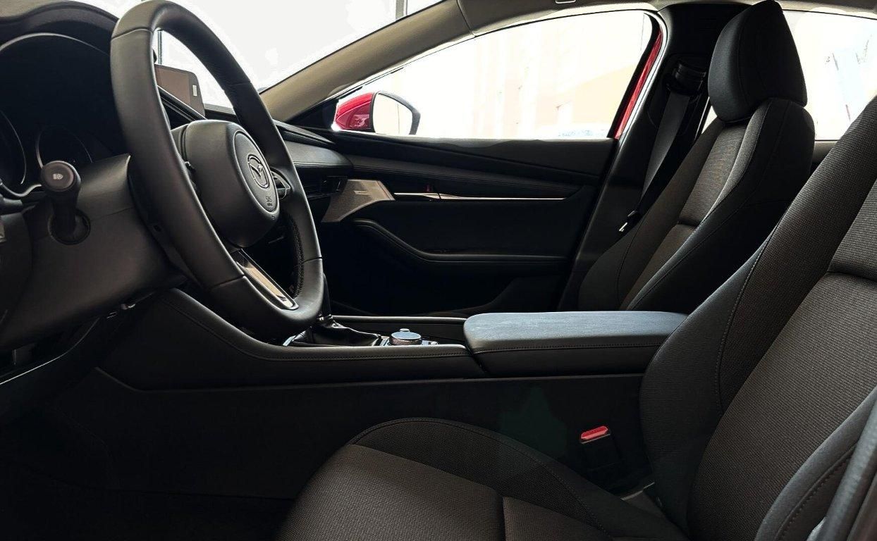 Mazda 3, G140 2.5 Centre-Line MT - fotka 5