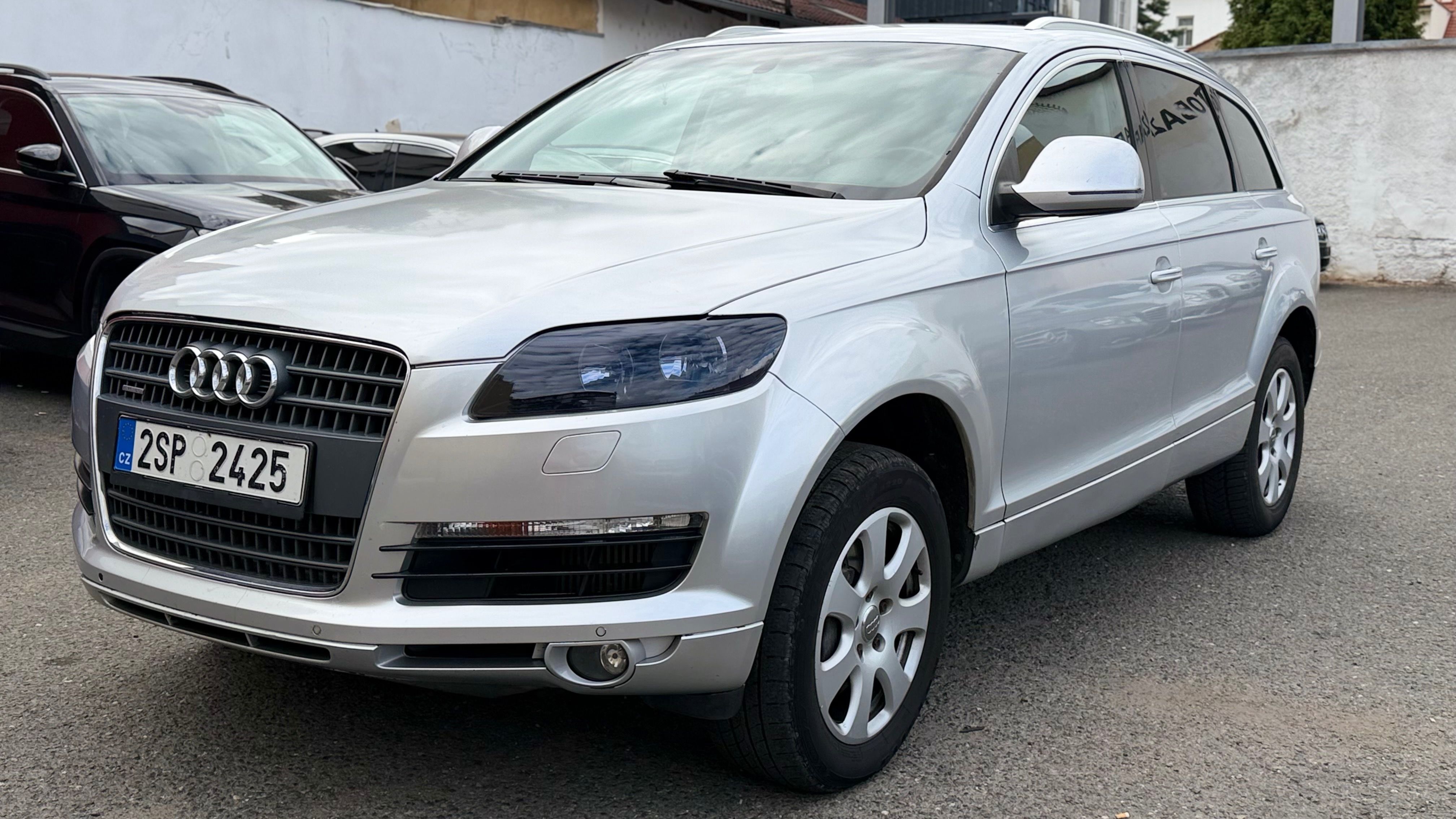 Audi Q7, 3.0TDI  171Kw tažné 3.5t 5mist - fotka 2
