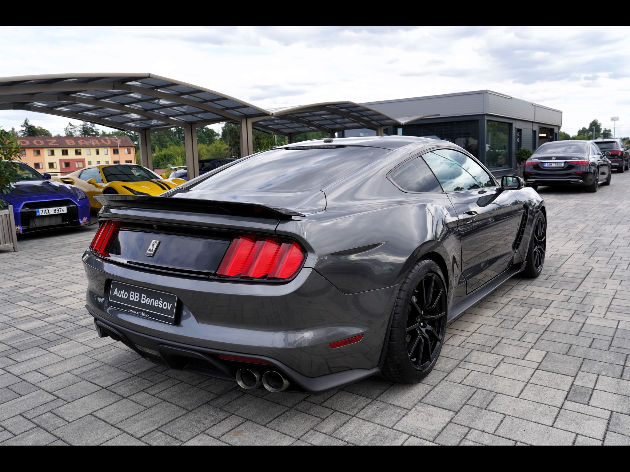 Ford Mustang, Shelby GT350 5.2 Recaro,533 PS - fotka 6