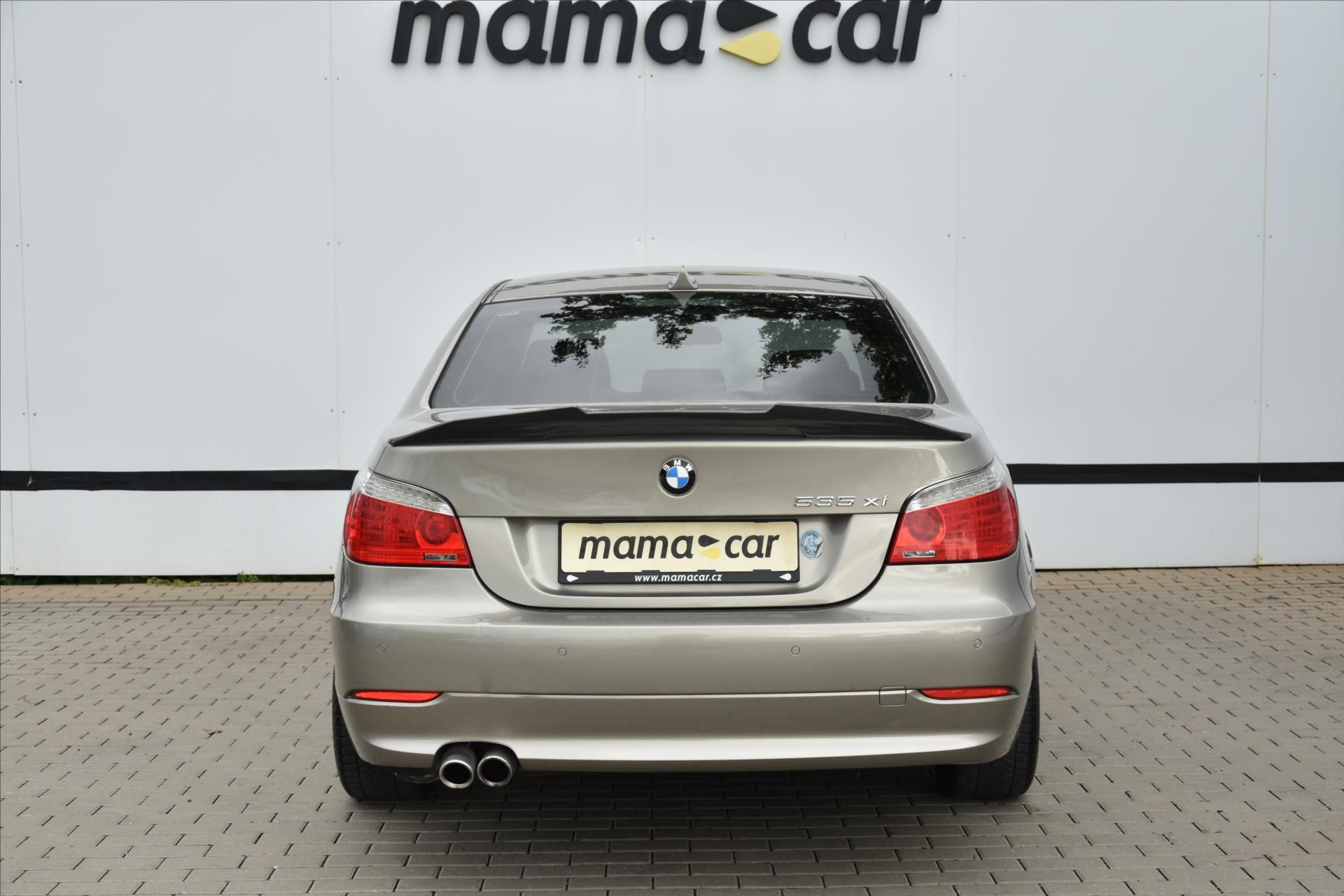 BMW Řada 5, 535 XI 225kW 4x4 - fotka 6
