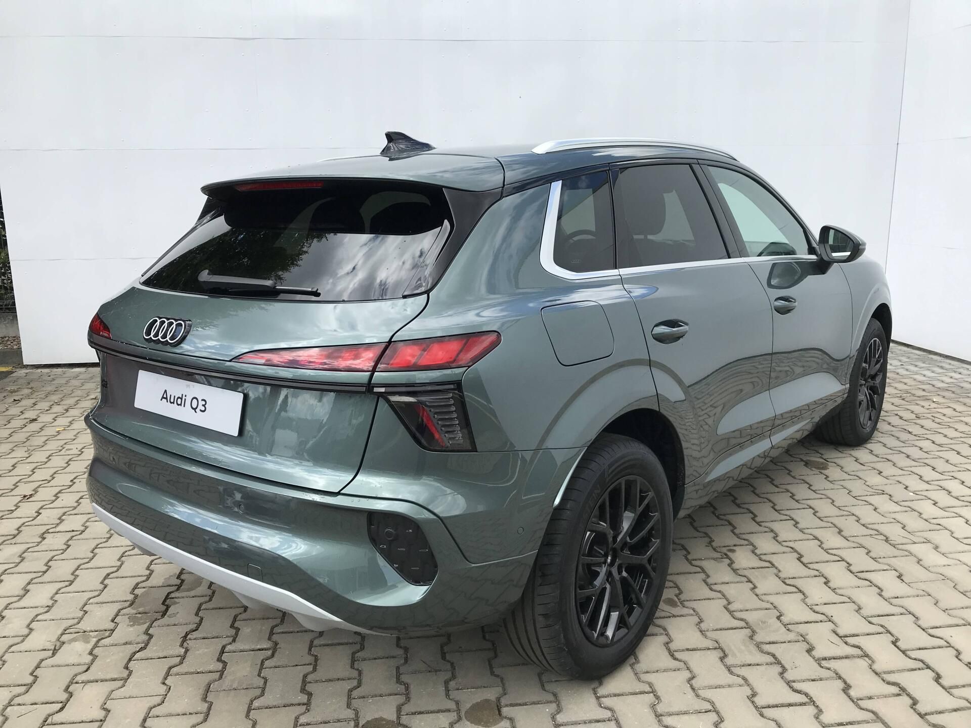 Audi Q3, 7STT  1,5 TFSI - fotka 5