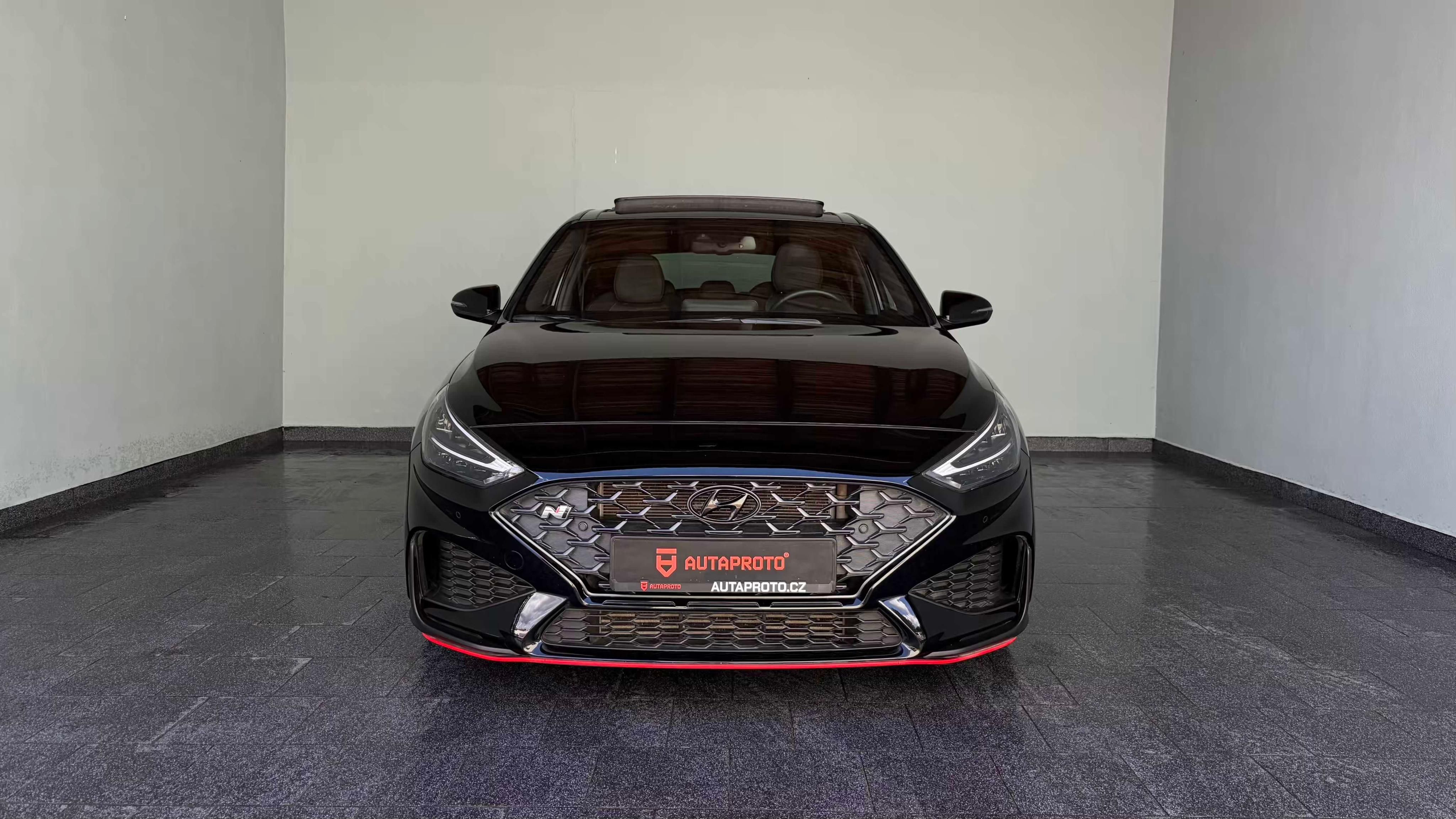 Hyundai i30, N-Perfor-206kW-26tkm-PPF-8xALU - fotka 2
