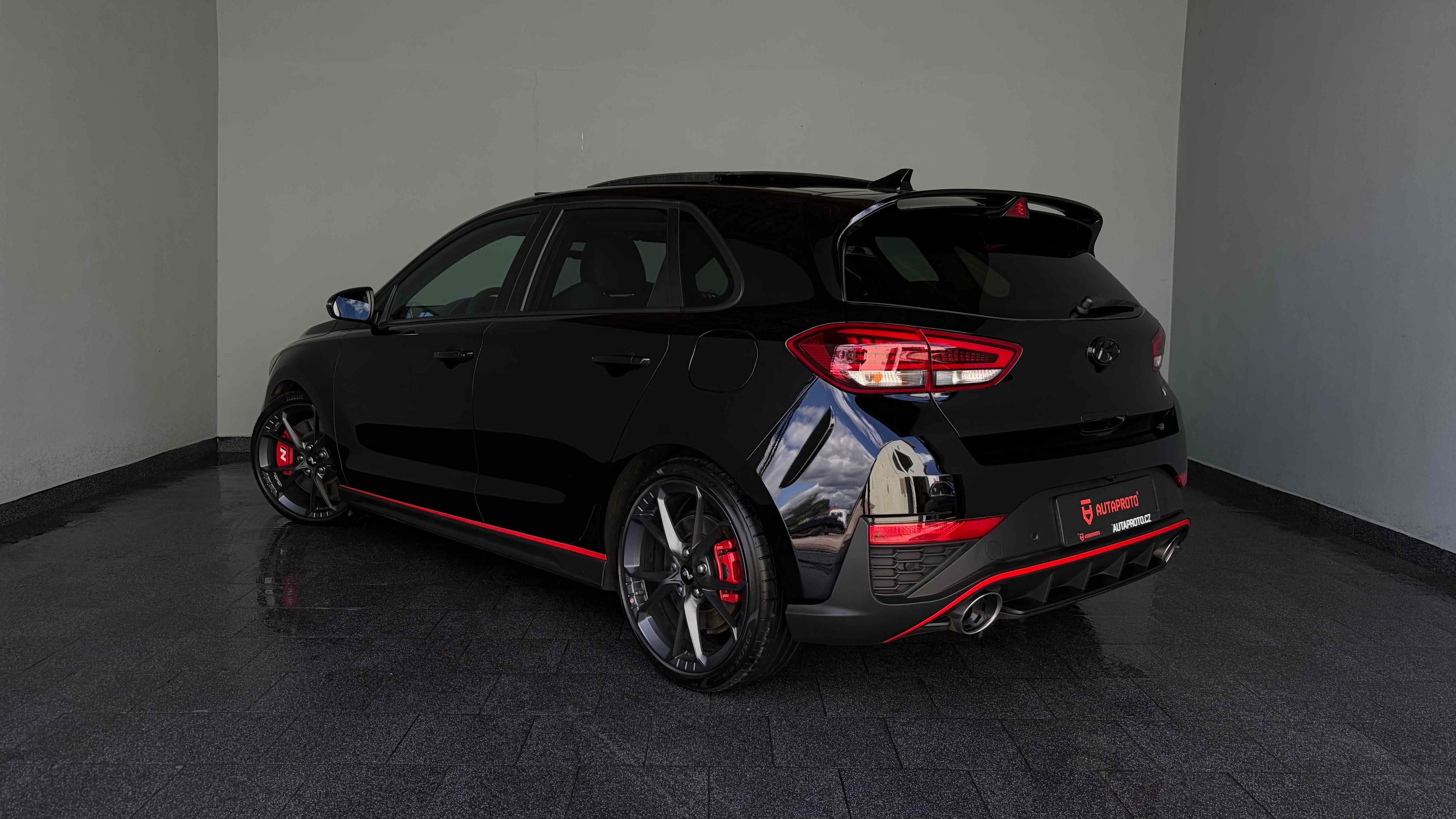 Hyundai i30, N-Perfor-206kW-26tkm-PPF-8xALU - fotka 4