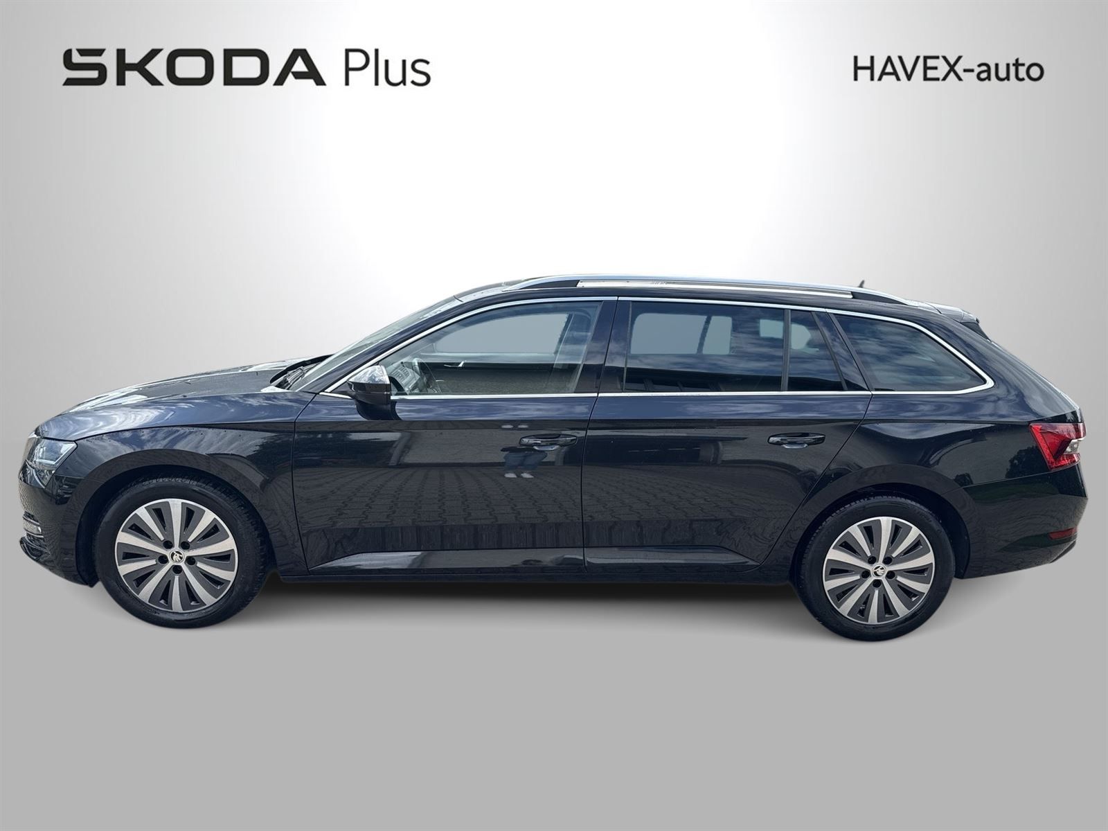 Škoda Superb, Combi 2.0 TDI DSG Style - fotka 3