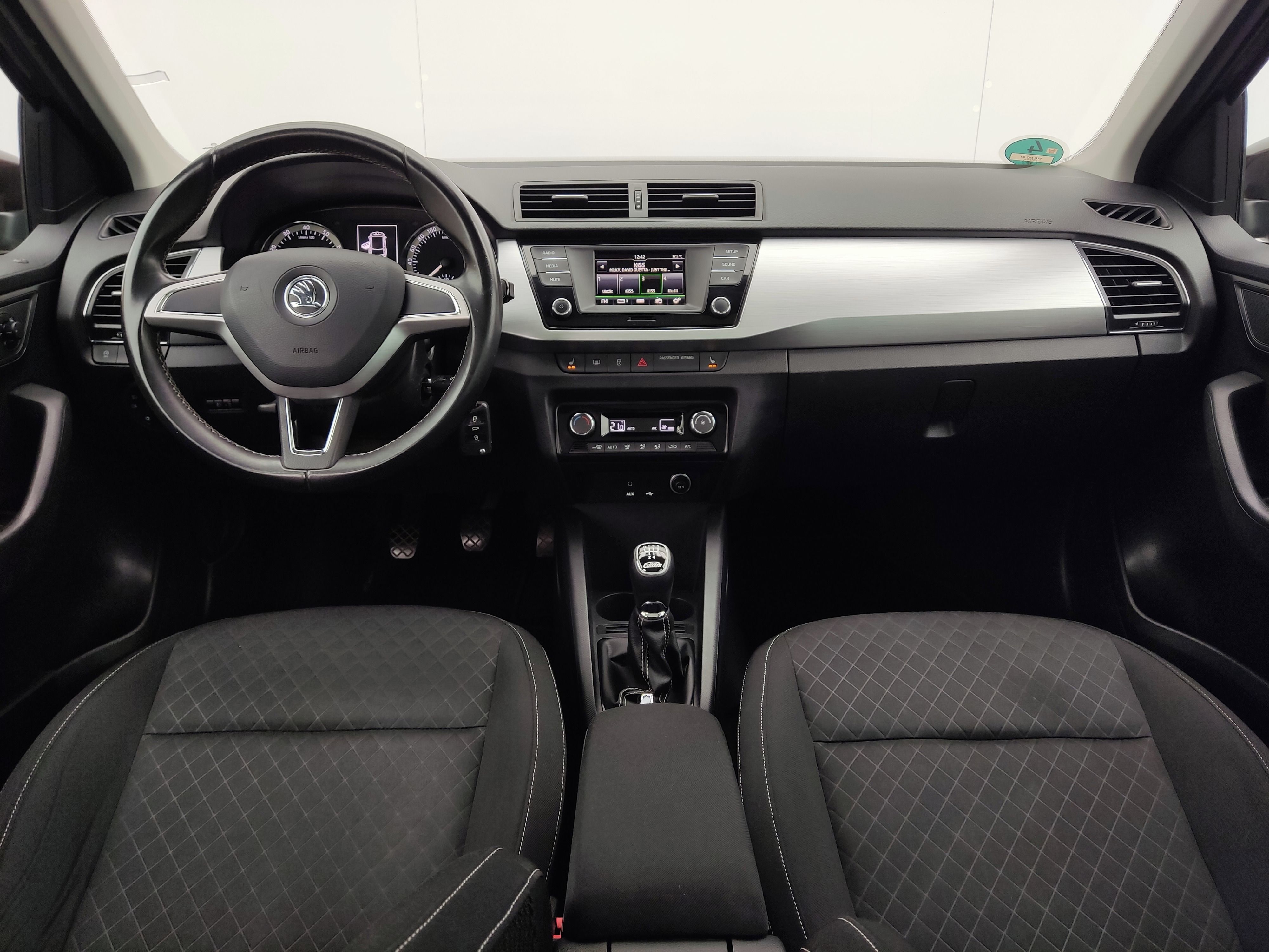 Škoda Fabia, Combi 1.2 TSI 66 kW Edition - fotka 5